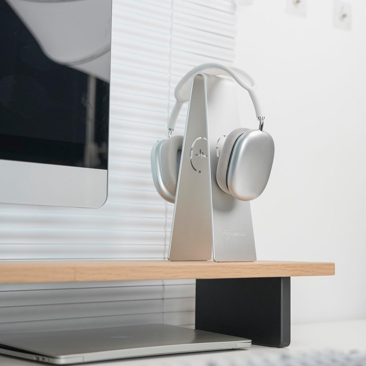 Aluminum Headphone Stand, Universal Headset Holder for Desk, Gaming Headphone Hanger with Anti-Slip Base, Compatible with Over-Ear & On-Ear Headphones