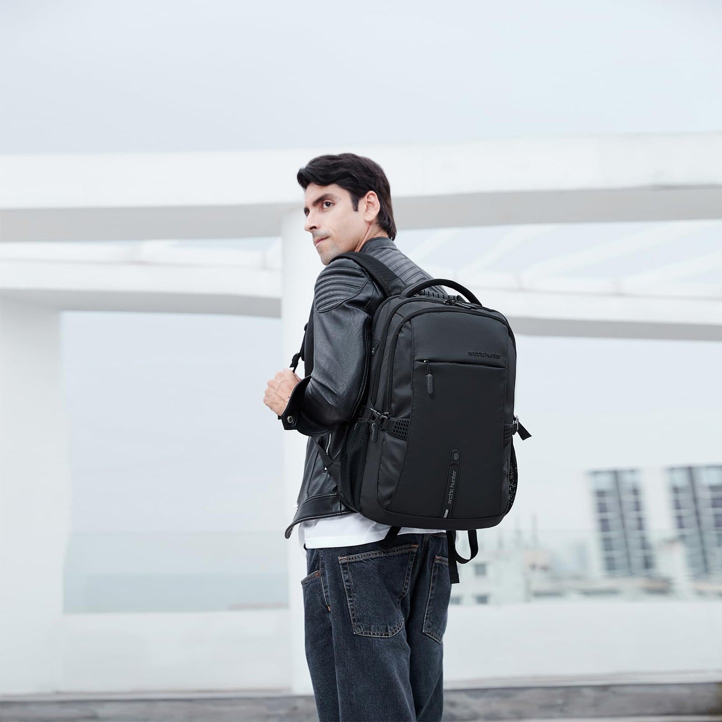 Large Carry on Travel Backpack for Men, 30L Lightweight Compact Laptop Backpack, Anti-Theft & Waterproof, Flight Approved for Business, Work, Commuting, and Weekend Casual Daypack - Black