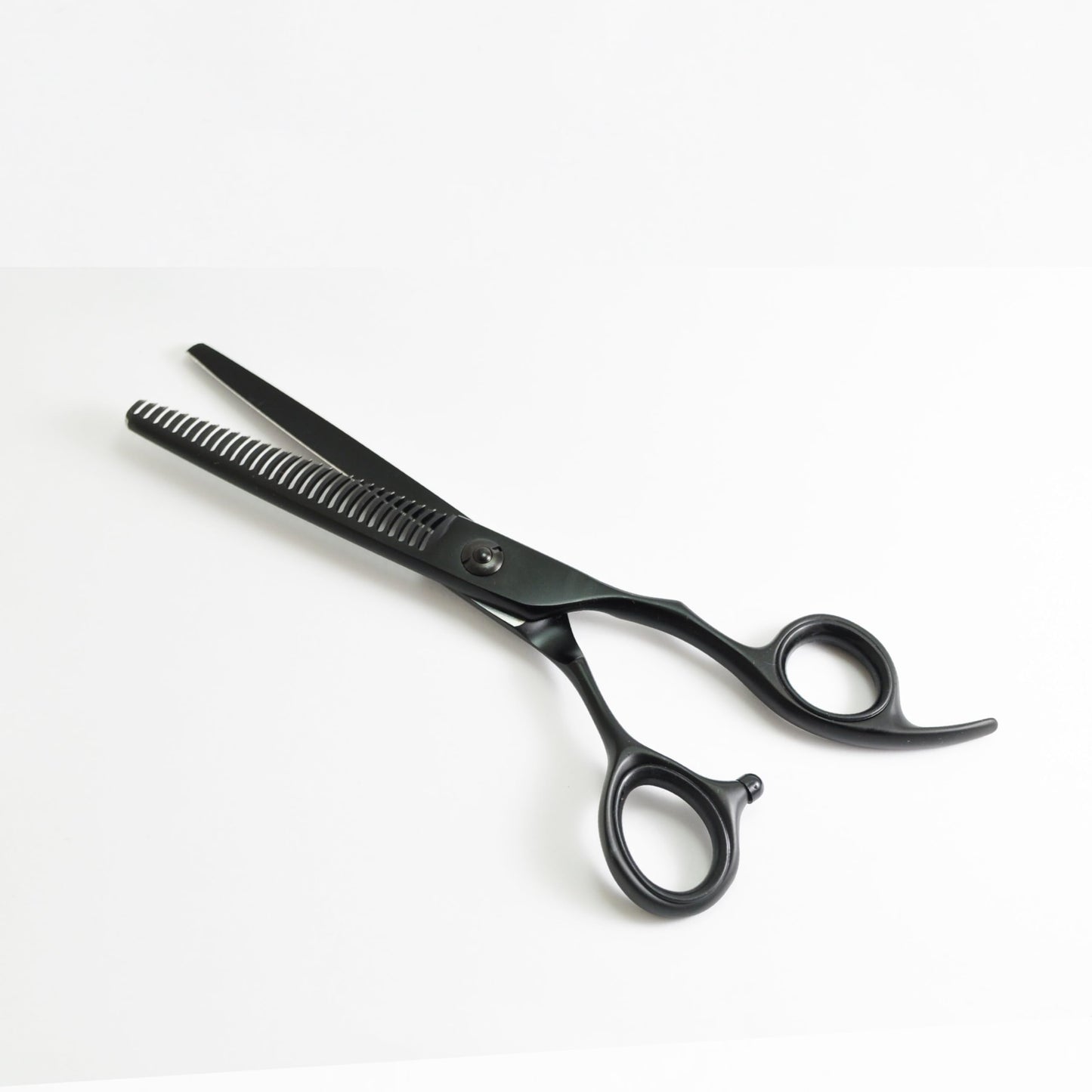 Professional Hair Thinning Scissors Salon Thinners 6 Inch, Extremely Sharp 440C Blades, DynaCut Razor Sharp Haircutting Shears Hairdressing Scissors with Cleaning Oil and Leather Protection Case