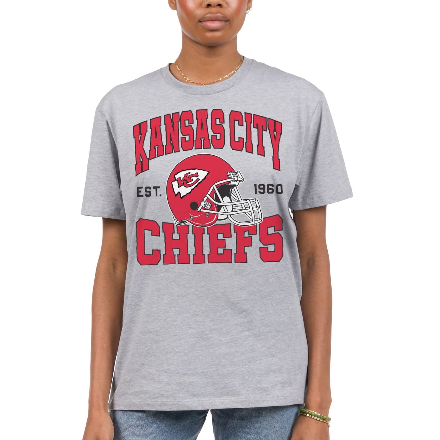 Junk Food Clothing x NFL - Kansas City Chiefs - Team Helmet - Unisex Adult Short Sleeve Fan T-Shirt for Men and Women - Size Large Grey