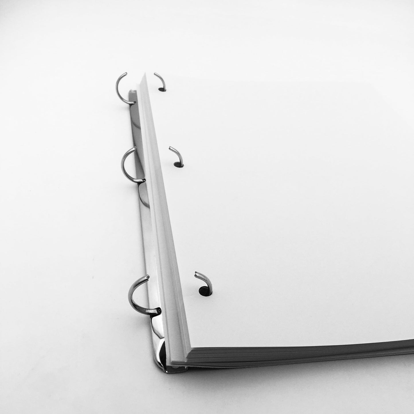 Shuokecrafts Loose Leaf Paper, 8.5" x 11", 100 Sheets, Brightness 100 Nits, 80 GSM, Letter Size, 3-Hole Punched for Binders