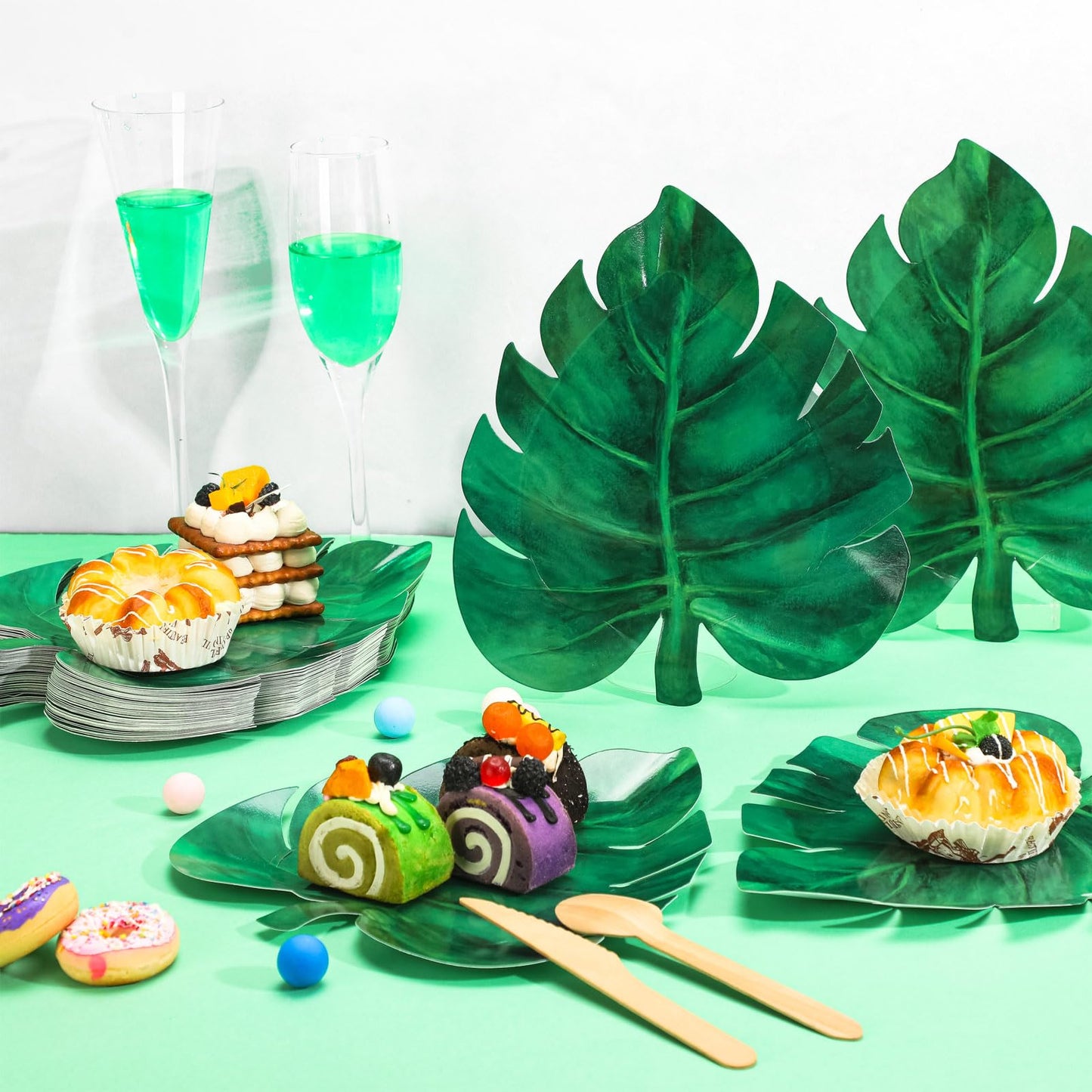 Zonon 50 Pcs Turtle Leaf Paper Plates Hawaiian Luau Party Disposable Plates Jungle Palm Leaf Supplies Birthday Decoration for Holiday Summer Food Snack Appetizer Lunch Dinner Dessert Tray Tableware
