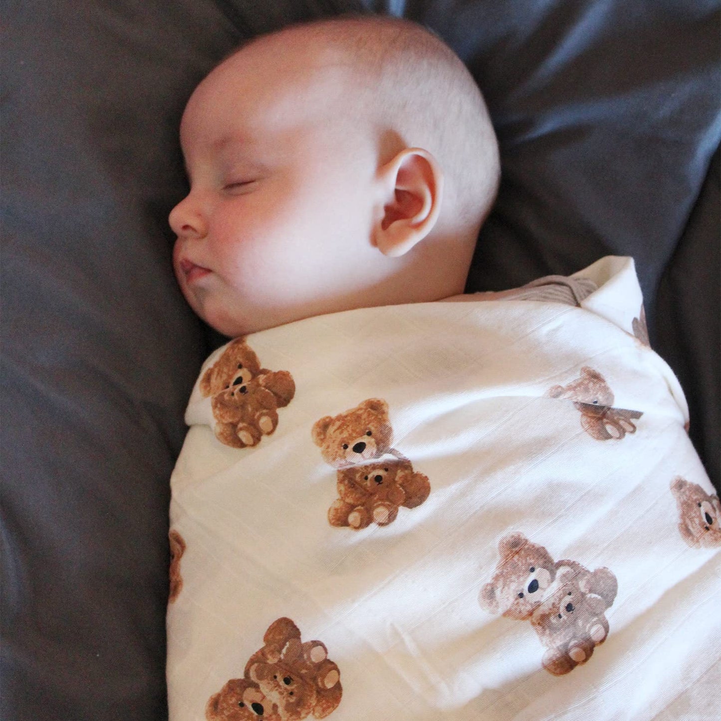 LifeTree Muslin Swaddle Blankets Neutral, Baby Swaddling Wrap Nursery Blanket for Boys & Girls Unisex, Soft 70% Viscose from Bamboo and 30% Cotton, Large 47 x 47 inches, Bear & Checkered Coffee