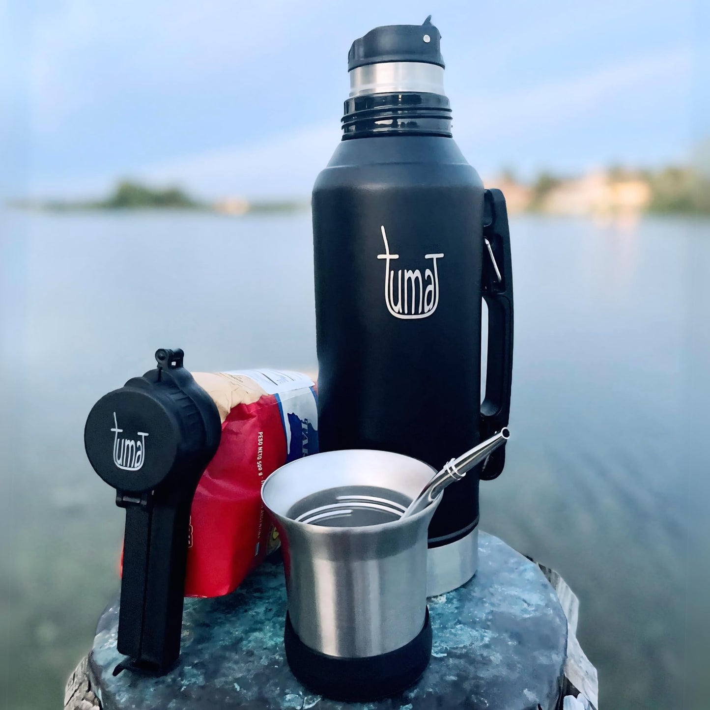 Complete Yerba Mate Kit – 1.2L Vacuum Insulated Bottle with Mate System, Cup, Clip Spout, Straw (Bombilla) + Free Backpack – Premium Stainless Steel Set to Go