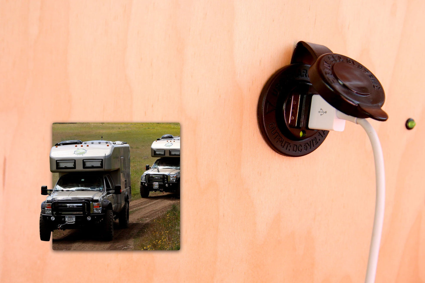 Blue Sea Systems 1016 Dual USB Charger Socket, 12/24v 2.1a, Black