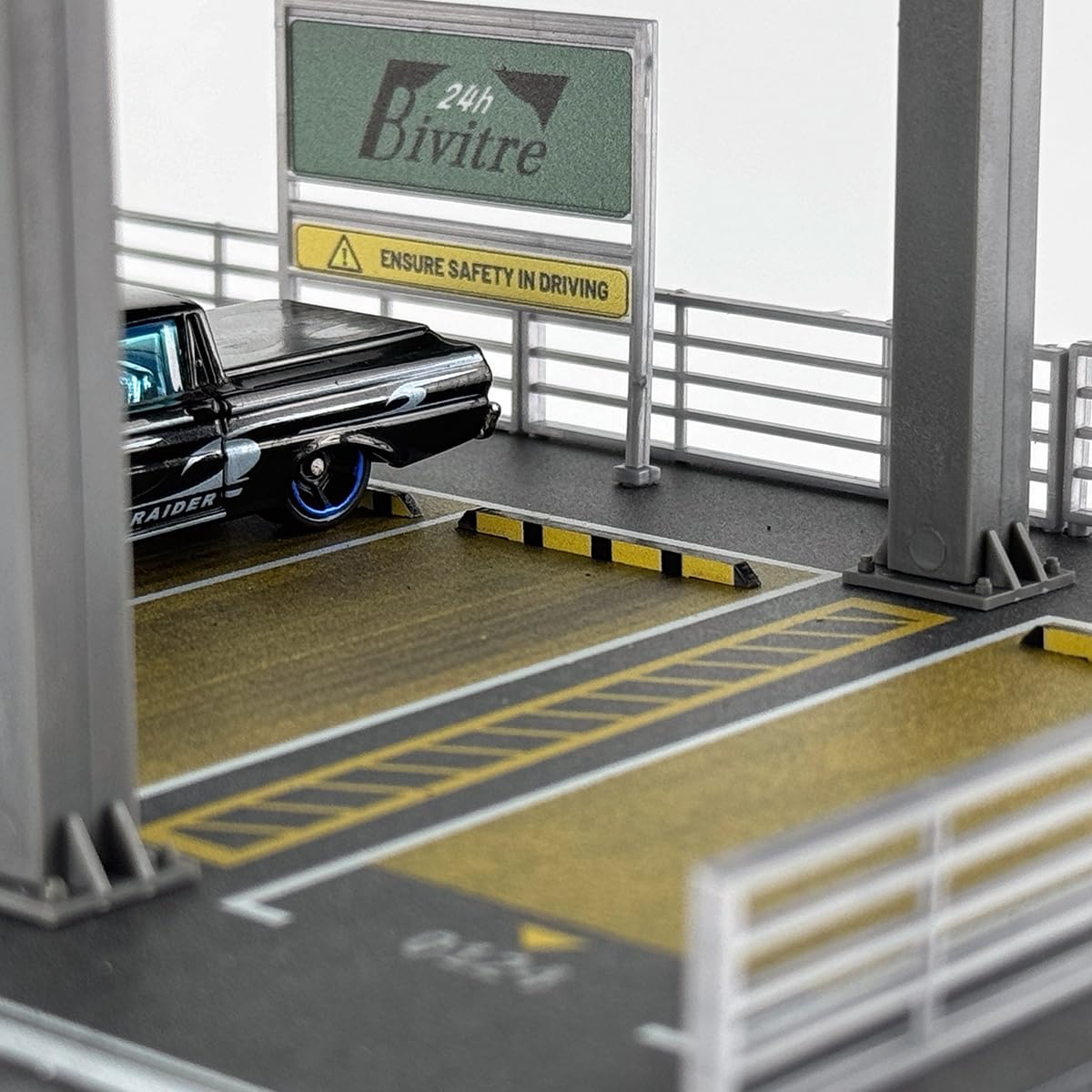 1/64 Scale Die-cast Model Car Display Case Organizer - Parking Garage Diorama Compatible with Hot Wheels Matchbox Mini GT,for Toy Car Display and Storage 15 Parking Spaces(Horizontal Railing)