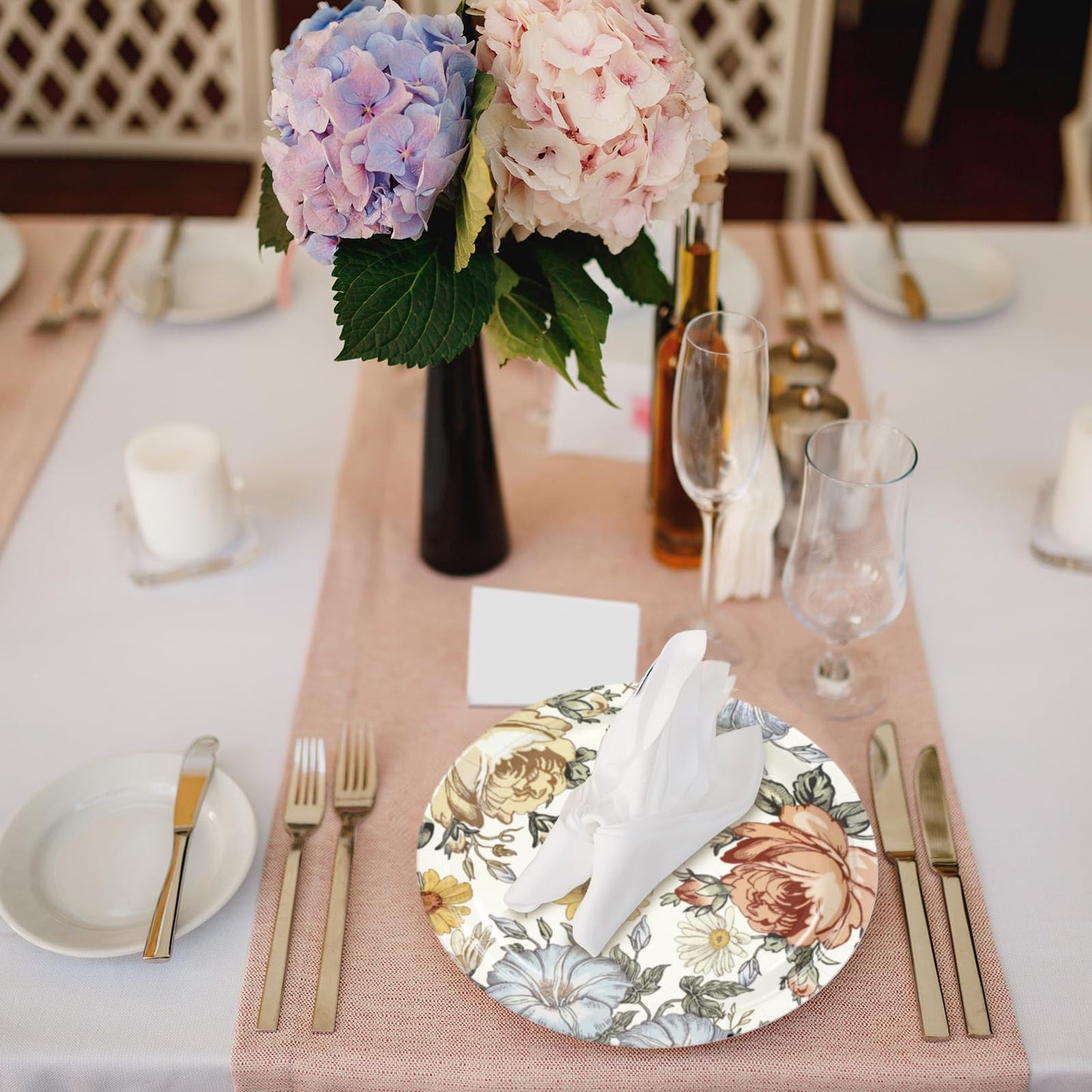 Uiifan 36 Pieces Vintage Flower Style Paper Plates, 9 Inches Elegant Wildflower Paper Plates Butterfly Disposable Plant Seashell Party Supplies for Garden Tea Wedding Birthday Shower (Floral)