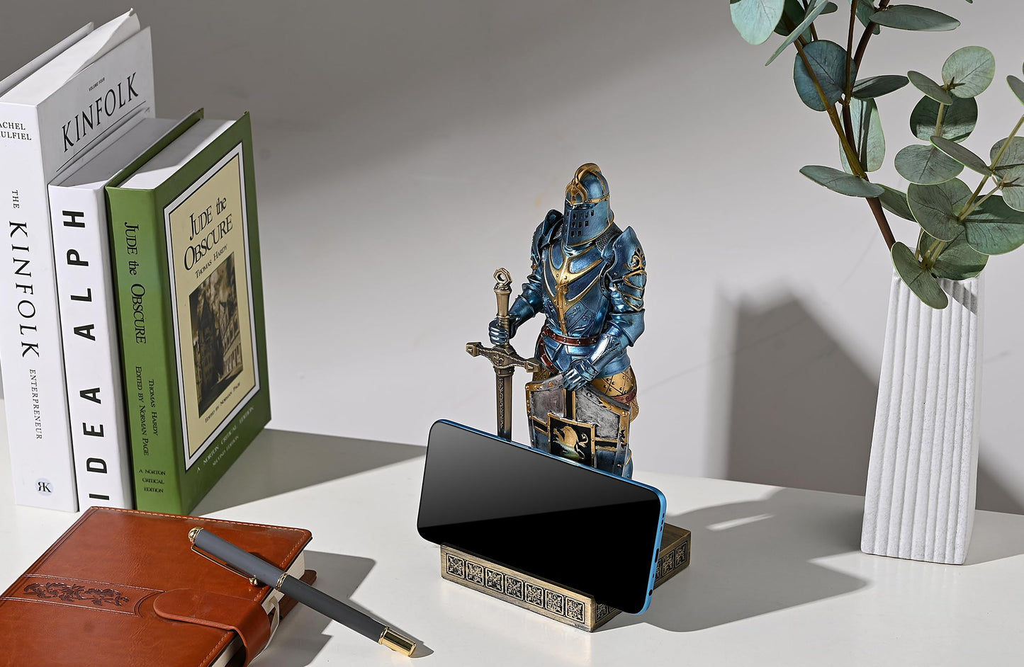 HDMbigmi King's Guard Ornament Knight Statue for Desk, Pen Holder Pen Stand Paperweight for Office and Home (Blue)