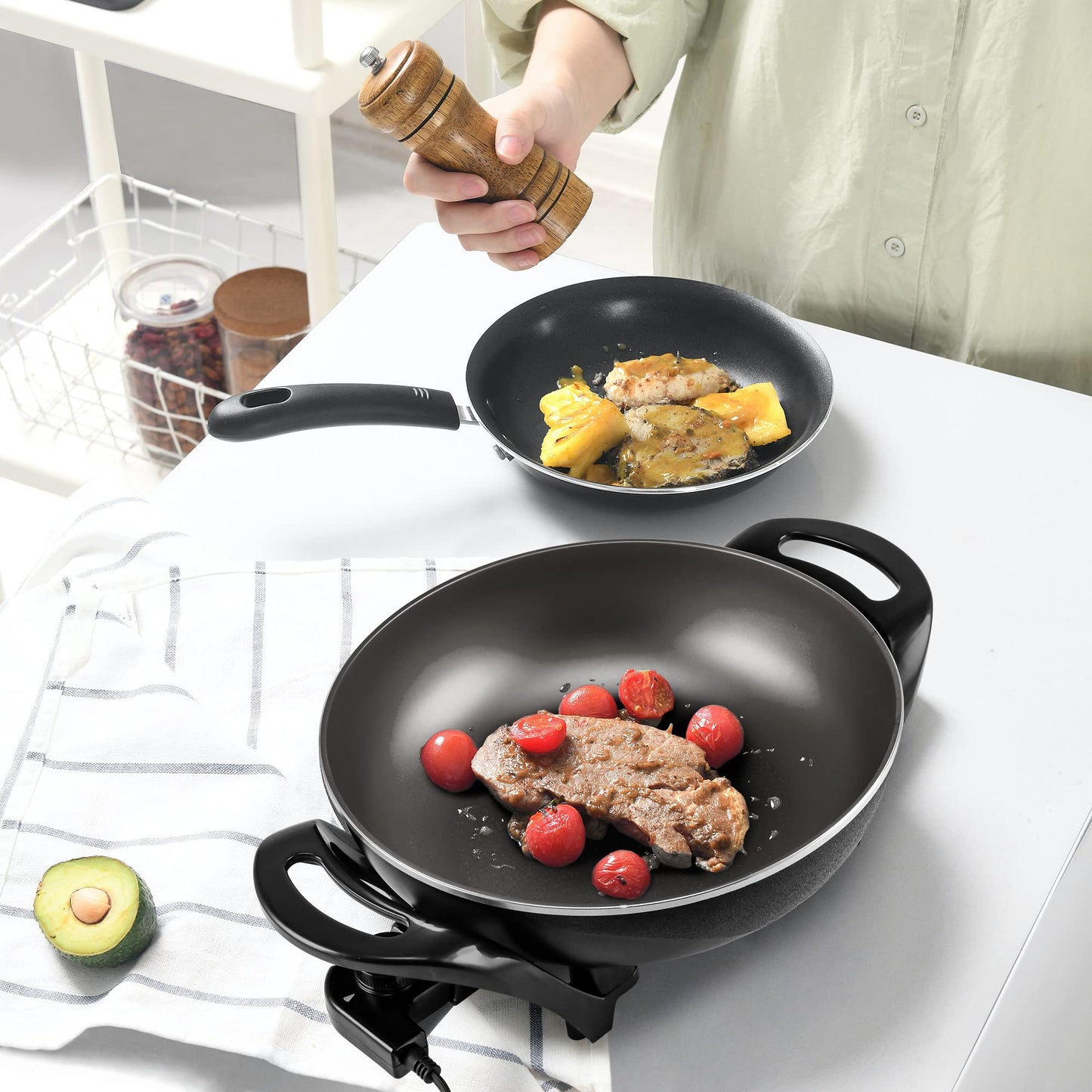 Ovente Sk3113B Non-Stick Electric Skillet with Aluminum Body, 13 Inch, Adjustable Temperature Controller/Regulator Included, Tempered Glass Cover, Cool-Touch Handles
