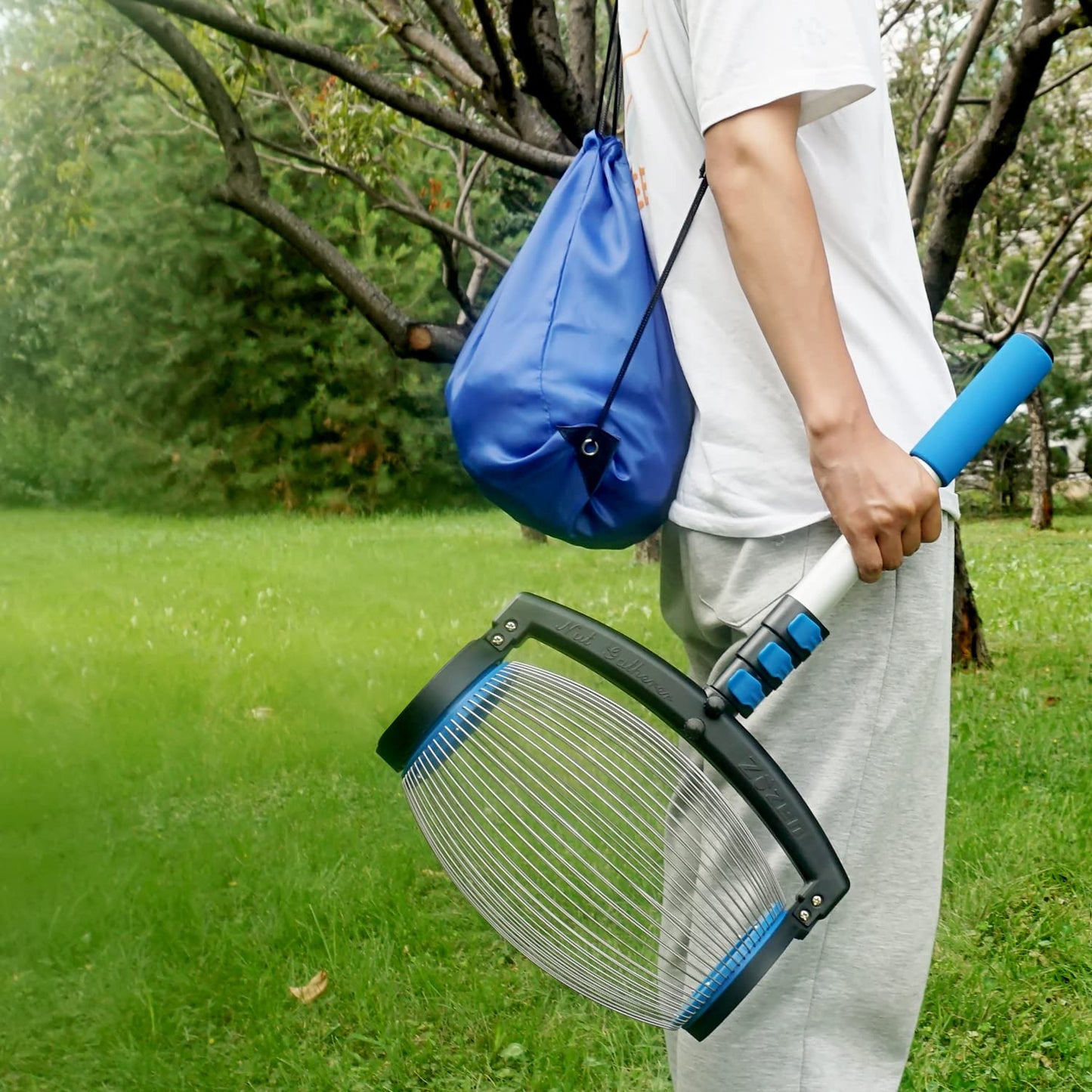 zozen Nut Gatherer,Walnut Picker Upper,Side Opening Dump,Pecan Picker Upper,Apply to Hickory Nuts,Spiked Balls,Chestnuts,Nerf Darts,Golf,Objects 1'' to 2-1/2''; 55inch,1.5 Gallon (Large) Blue