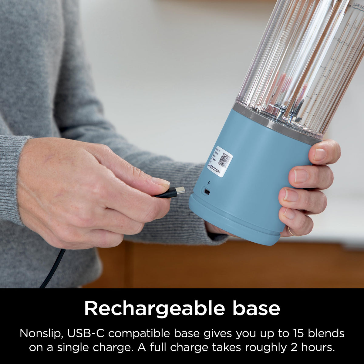 Ninja Blast Portable Blender, Cordless, 16oz. Vessel, Personal Blender for Shakes & Smoothies, BPA Free, Leakproof Lid & Sip Spout, USB-C Rechargeable, Dishwasher Safe Parts, Navy, BC100NVC