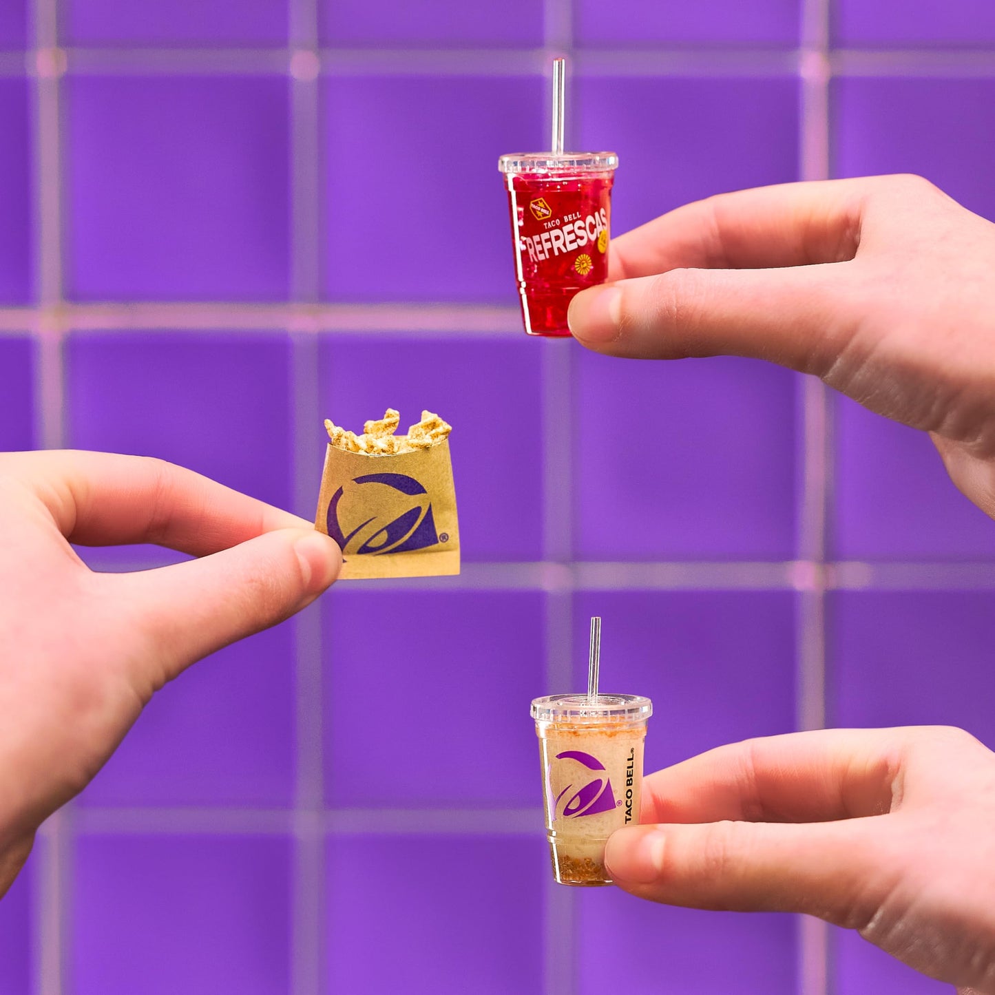 MGA's Miniverse Make It Mini Taco Bell Series 1 (2 Pack), Mini Collectibles - Blind Pack, DIY, Resin, Replica Food, Not Edible, Collectors, 8+