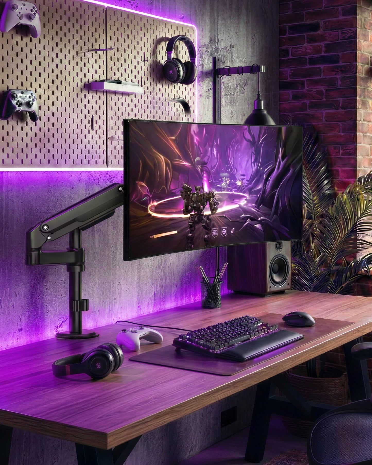 monTEK Tall Single Monitor Arm, Heavy Duty Adjustable Desk Mount for 17–32" Screens, Holds 19.8 lbs, 21 in Max Height, Full Motion Swivel & Tilt, VESA 75/100mm