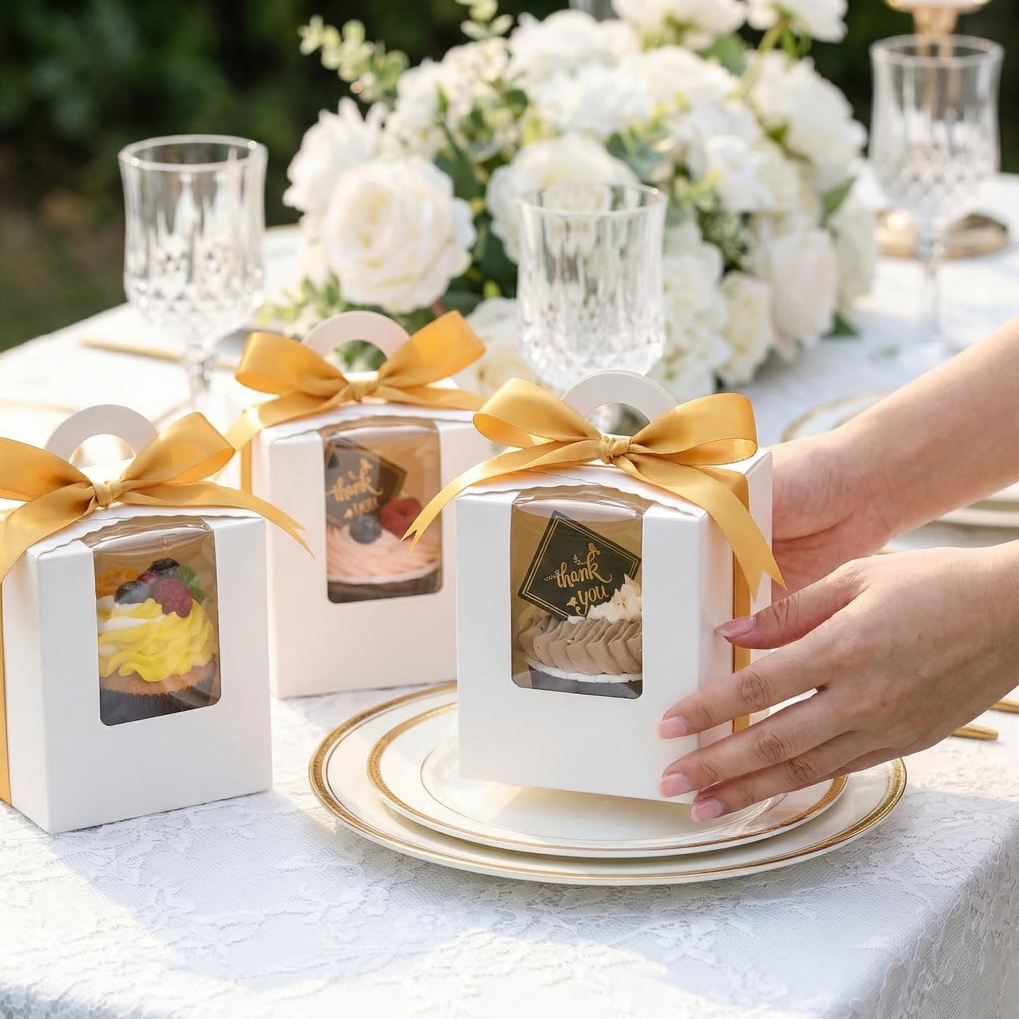 Jucoan 100 Pack White Single Cupcake Boxes, Kraft Paper Individual Cupcake Container with Window Insert Handle, Portable Bakery Containers for Small Cake, Muffins, Birthday Wedding Baby Shower Party