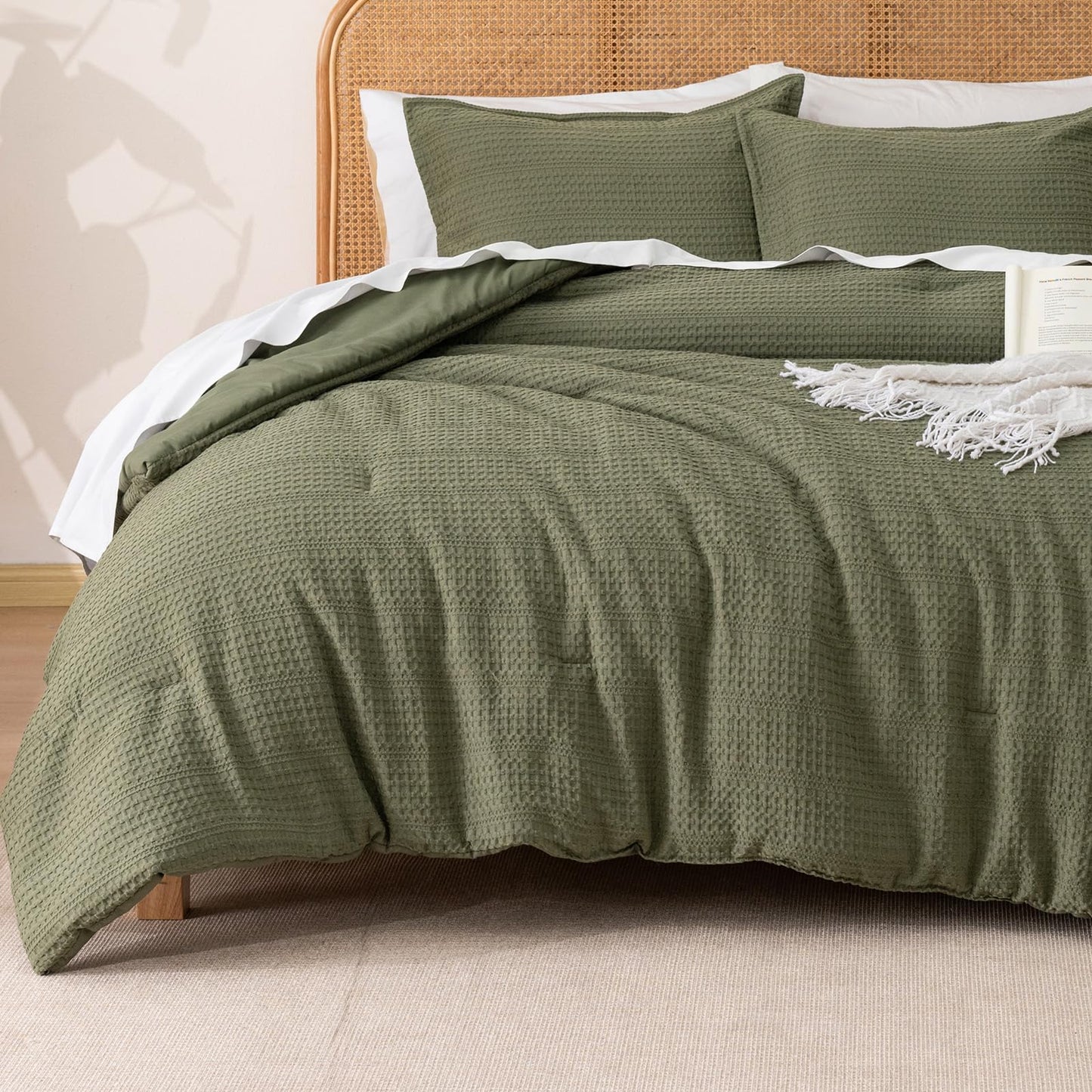 PHF Soft Waffle Comforter Set Queen Size- Comfy Breathable Waffle Weave Comforter with 2 Pillow Shams, 3 Pieces No Snagging Lightweight Bedding Set for All Season, Olive Green
