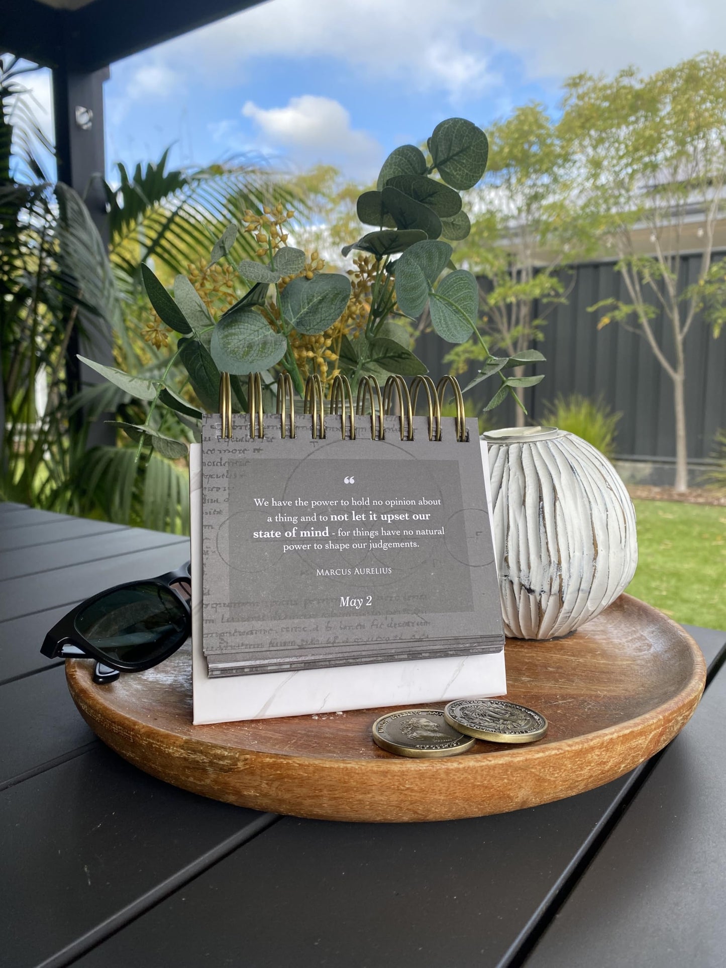 MESMOS 366 Daily Stoic Calendar for Men - Inspirational Gifts with Marcus Aurelius Coin, Perpetual Desk Decor & Affirmations, Fathers Day Gift for Dad, Husband, Coworker, Office Present