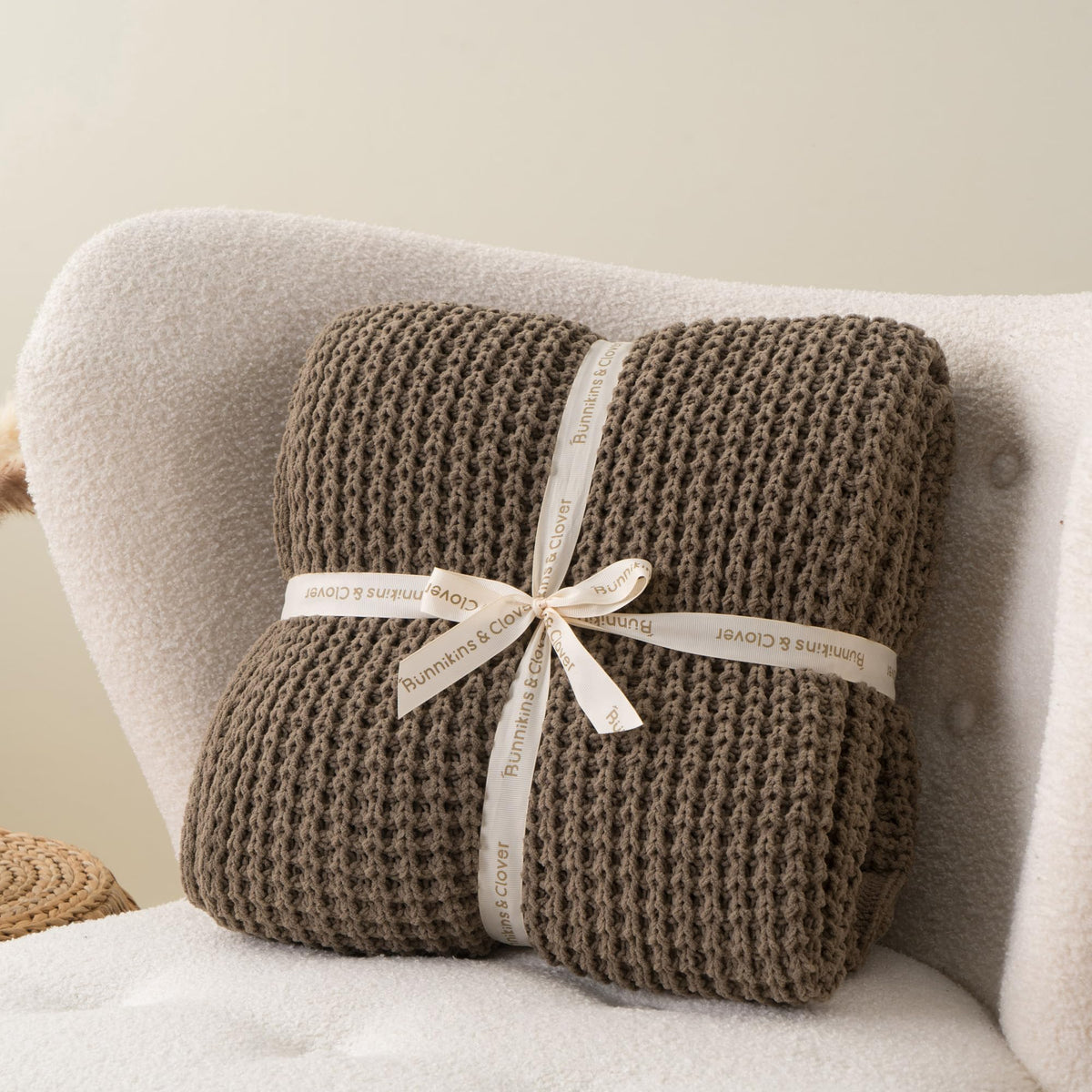 Bunnikins & Clover Knitted Waffle Throw Blanket 50x60 Inches, Camel Tan Throw Blanket for Couch, Tan Blanket Fluffy Cozy Knit Soft Throws for Women Mothers Birthday Gifts