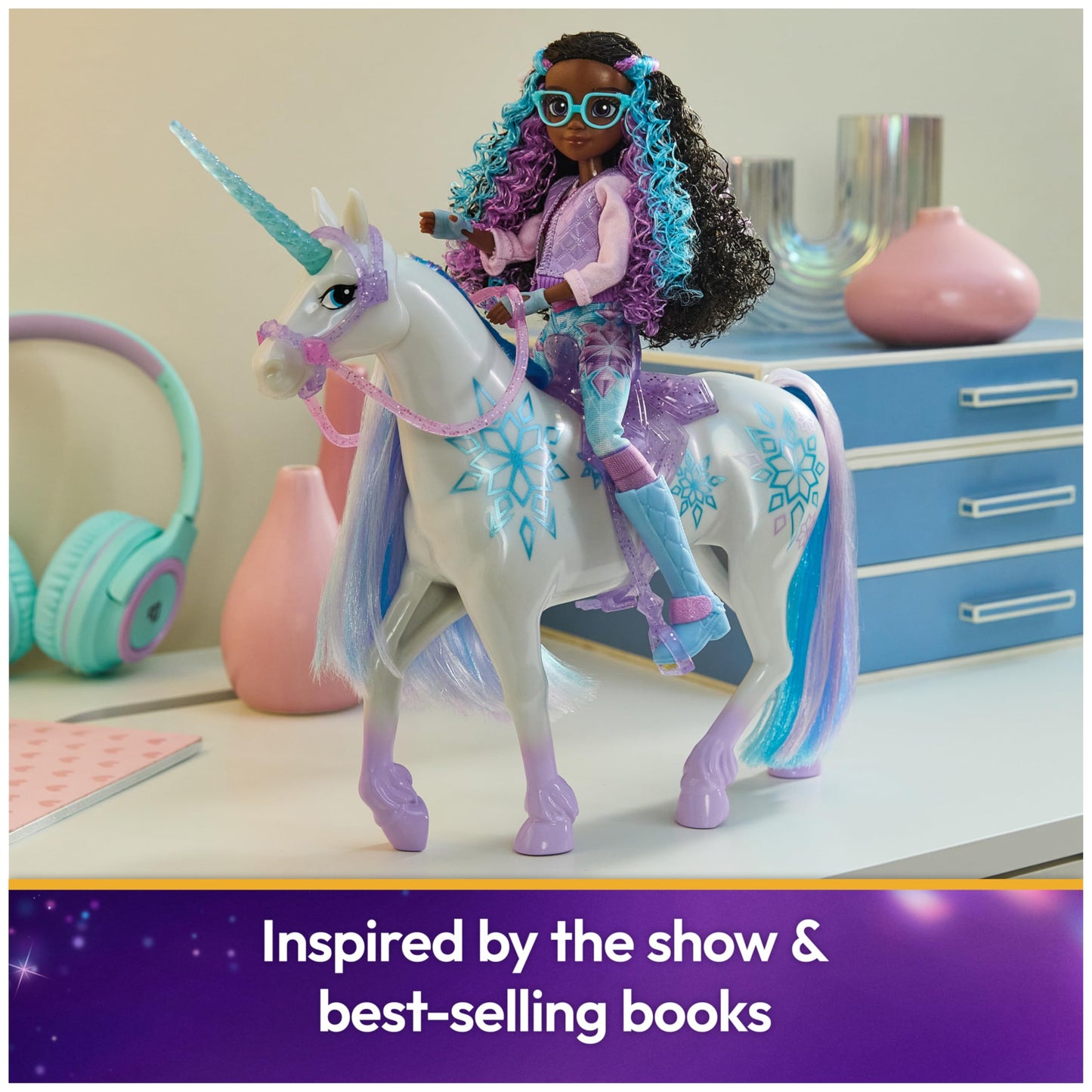 Unicorn Academy, Power of Friendship Glacier, Easter Gifts Idea, Dolls & Unicorn Toys for Girls, Includes Translucent Saddle & Bridle, 11”