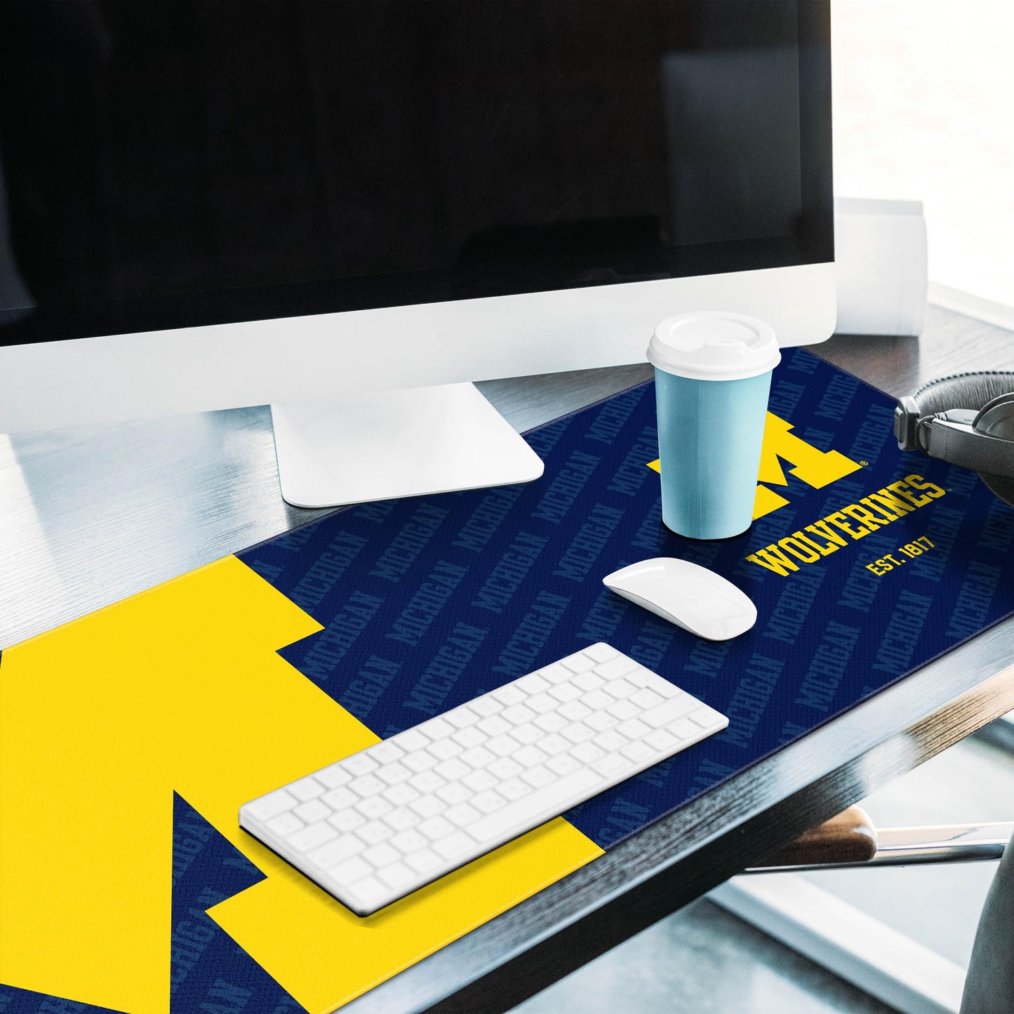YouTheFan NCAA Michigan Wolverines Logo Series Desk Pad SMU