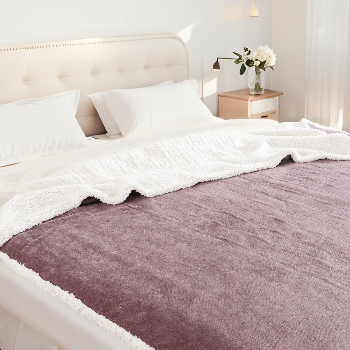 Eydna Electric Throw Heated Blanket 50'' x 60''- Soft Plush Flannel Heating Blanket with 4 Heating Level & 3 Hour Auto Off, Machine Washable, Purple