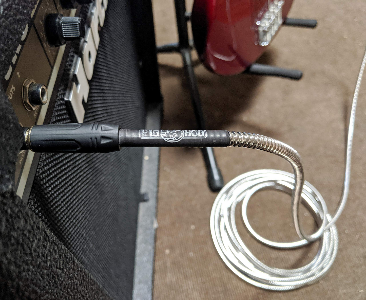 Pig Hog PHAC-10R Armor Clad Right-Angle 1/4" to 1/4" Guitar Instrument Cable, 10 Feet