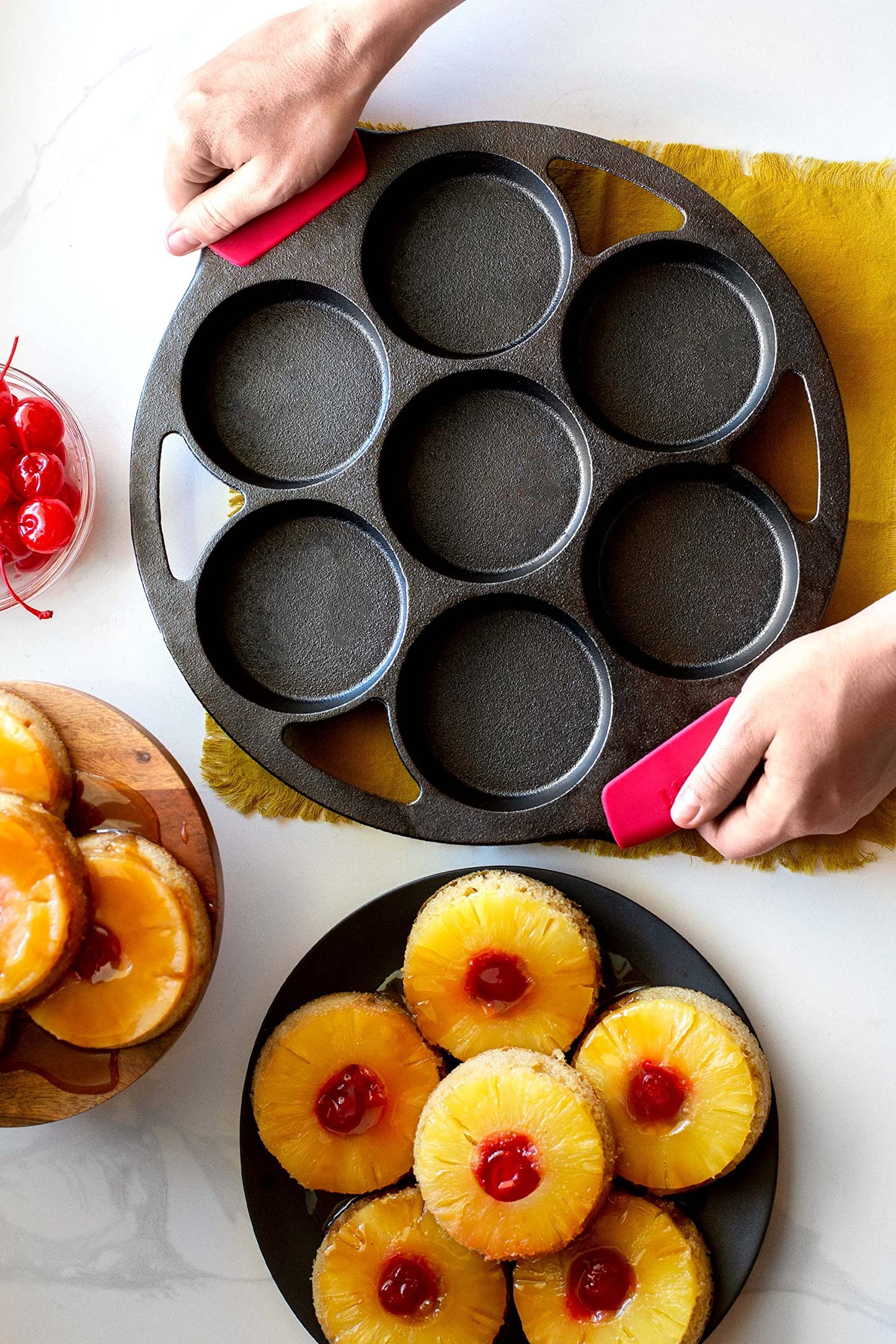 Lodge Bakeware Mini Cake Pan/Lodge Bakeware Mini moule a Gateau, Black, 7 Mini Cakes