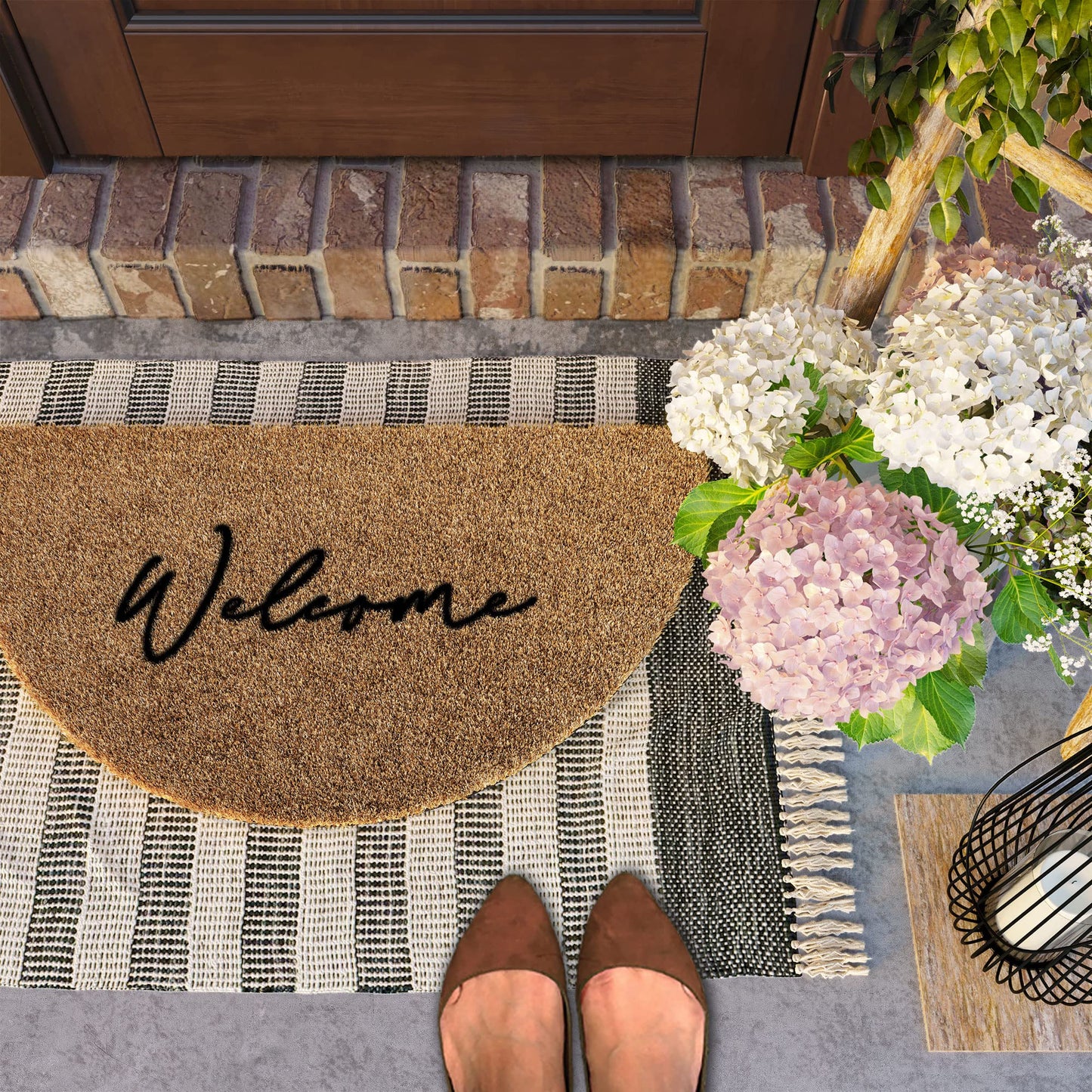 Barnyard Designs Half Moon Welcome Mat for Front Door and Outdoor Entrance, Large Door Mat Indoor Entrance and Outside Doormat, 76x43cm, Brown (Welcome)