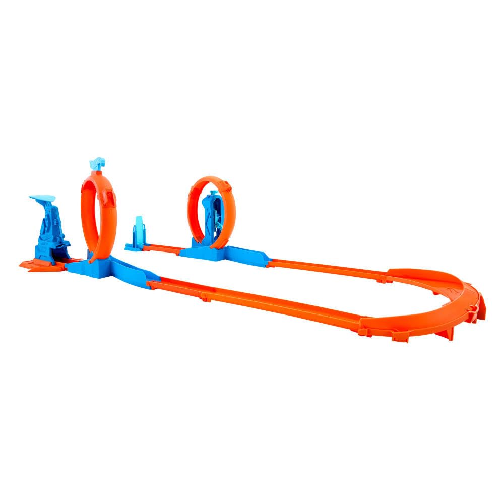 Hot Wheels Toy Car Track Set, Triple Loop Pack & 1:64 Scale Vehicle, Track-Building Components with 3 Loops, Speed Snap Tracks & Adapters