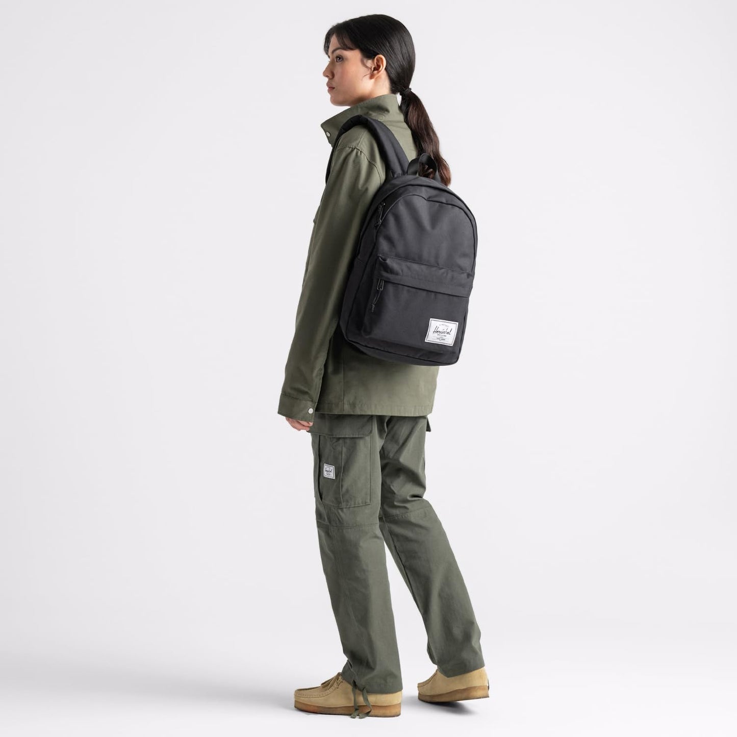 Herschel Supply Co. Classic Backpack, Ivy Green, Standard - 26L