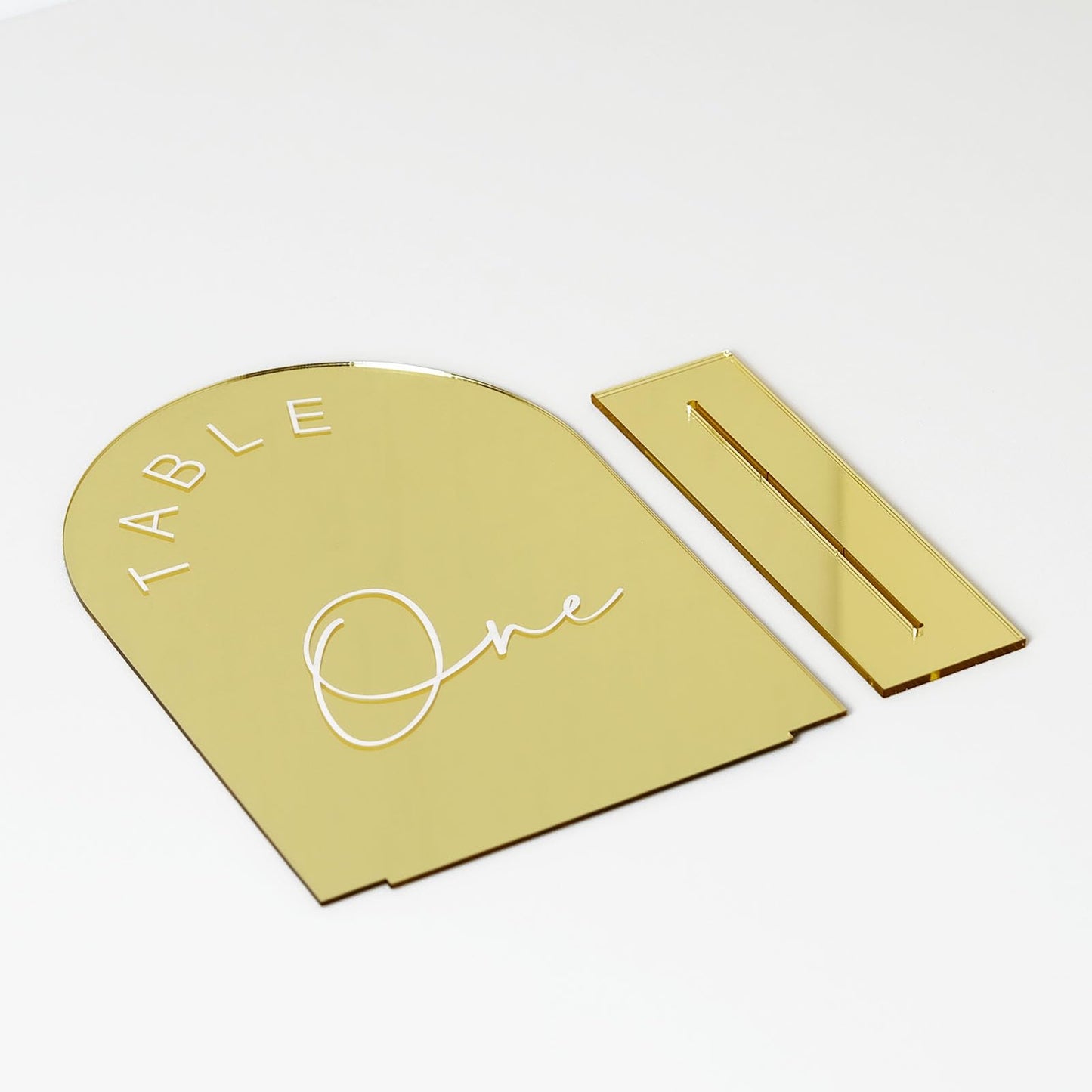 Gold Mirrored Arch Wedding Table Numbers with Stands 1-30, 5x7 Inch Acrylic Arch Sign with Holder, Gold Arch Acrylic Table Numbers for Wedding Reception Table Centerpiece Decoration(Gold Mirror, Table