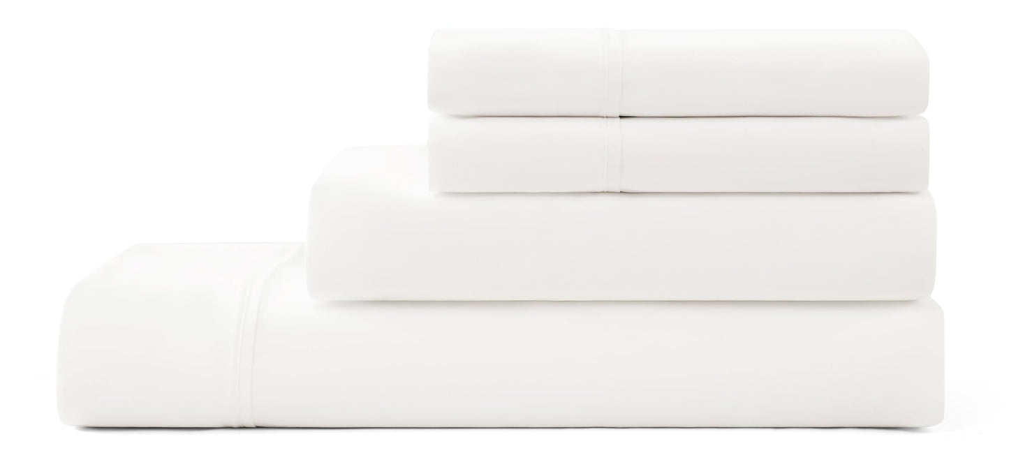 UGG Hedi Queen Sheet Set 4-Piece Luxury Cooling Sheets Deep Pockets Premium Bedding with 2 Pillow Shams Hypoallergenic Machine Washable Soft Lightweight Bed Set for Bedroom, Queen, White