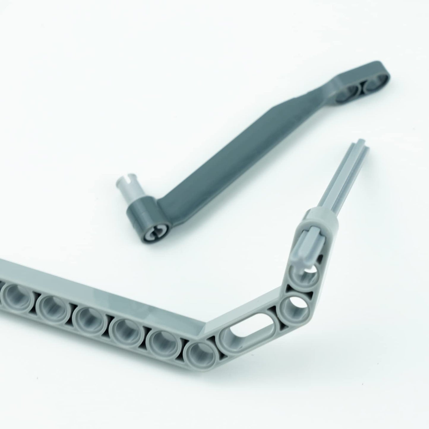 BroTex Technic Parts-Liftarm Beams Commectors Bricks Sets - 580 Pieces Panels Axles Pins Chassis Frame Beam Building Block Parts Sets