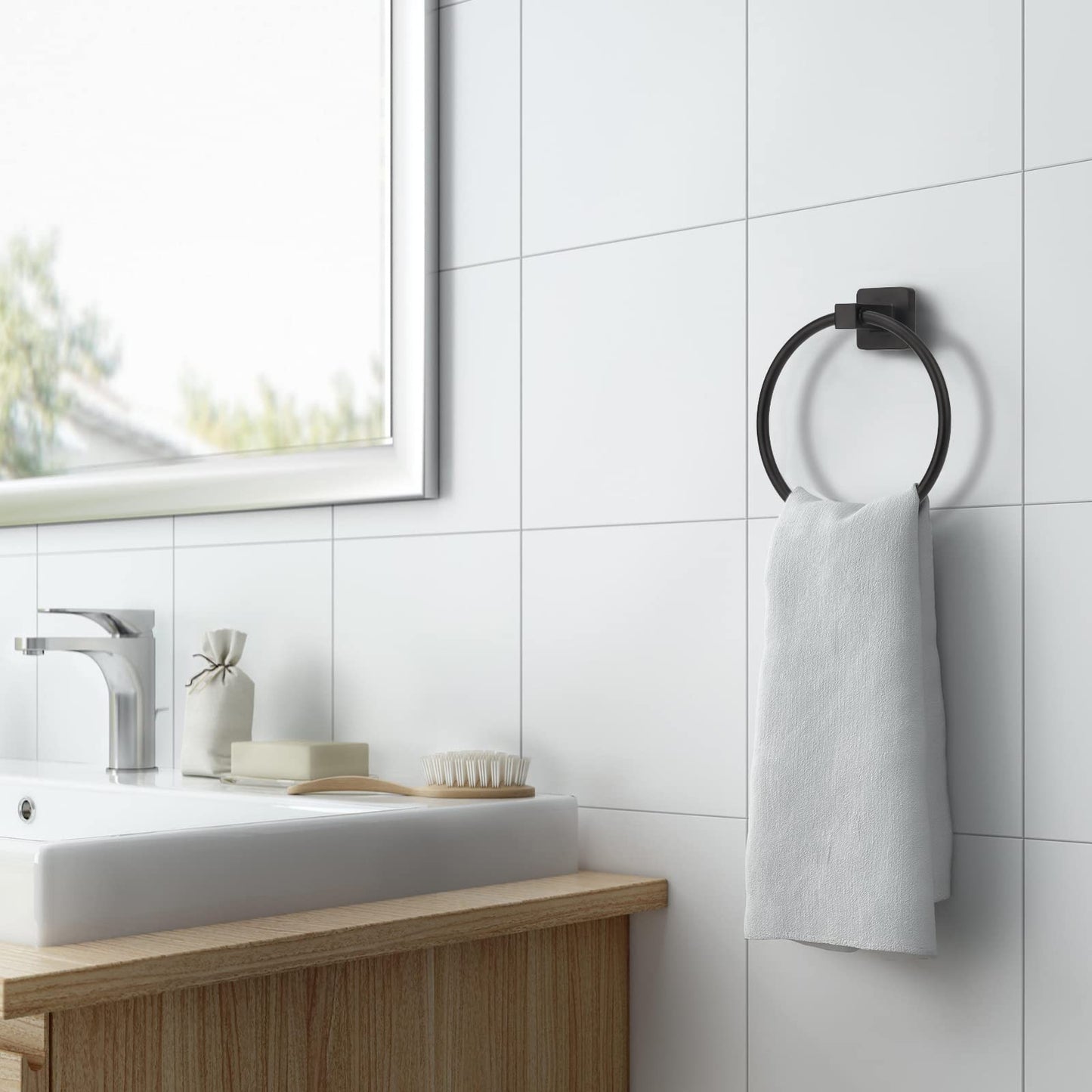 DEGULAS Bathroom Hardware Set 4 Pieces, Stainless Steel Towel Bar Set, Includes 20In Towel Bar, Towel Ring, Robe Towel Hooks,Toilet Paper Holder, Bathroom Towel Rack Set，Black