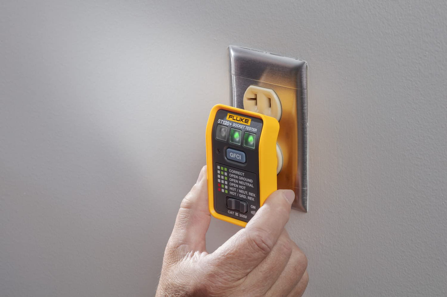 Fluke ST120+ GFCI Socket Tester with Audible Beeper
