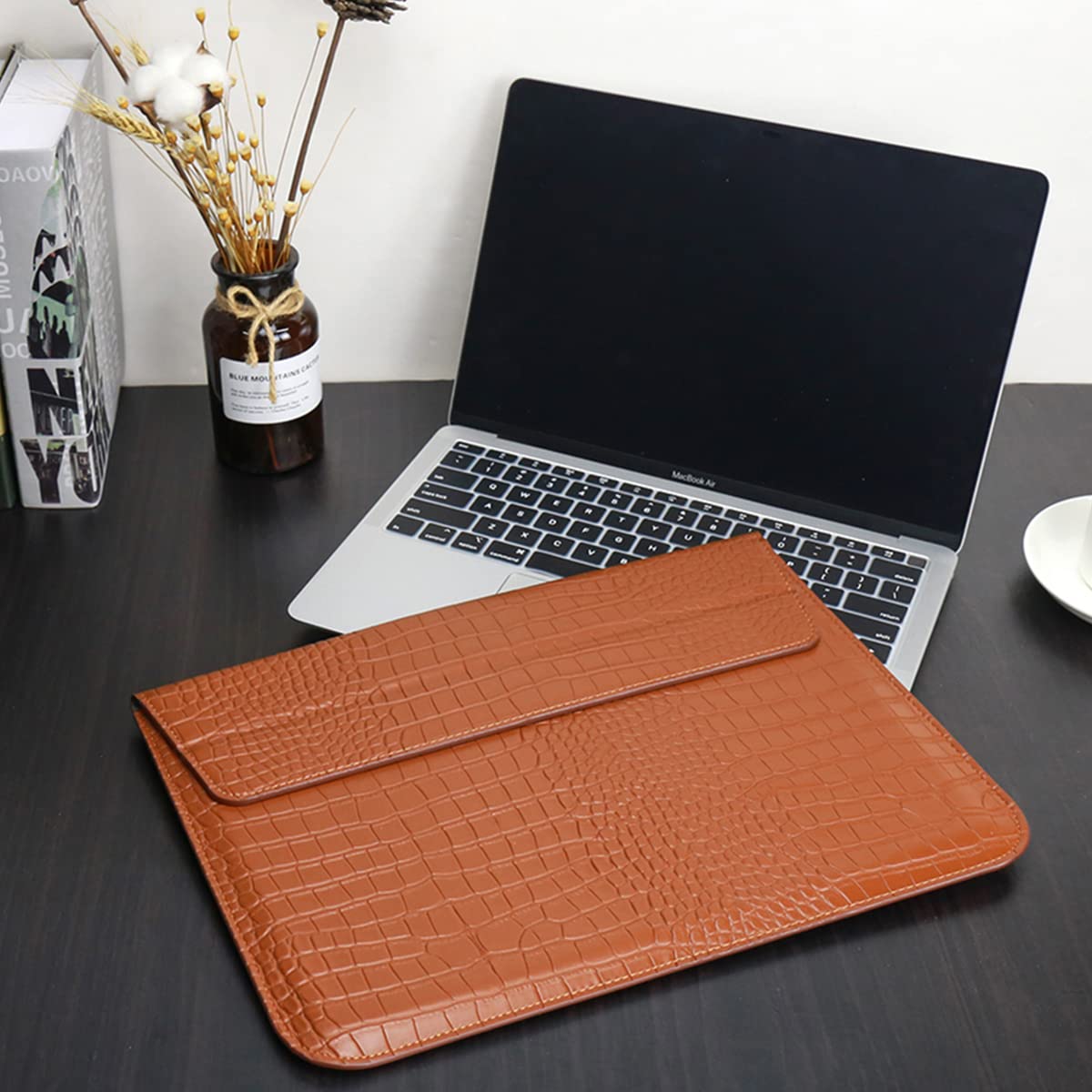 Seanai 15-16 Inch Crocodile Faux Leather Laptop Sleeve Case with Magnetic Closure & Stand Function for MacBook Air 15 Pro 15 Pro 16 M5 M4 M3 M2 M1 A3448 A3241 A2485 A3428 A3429 (2019-2026), Brown