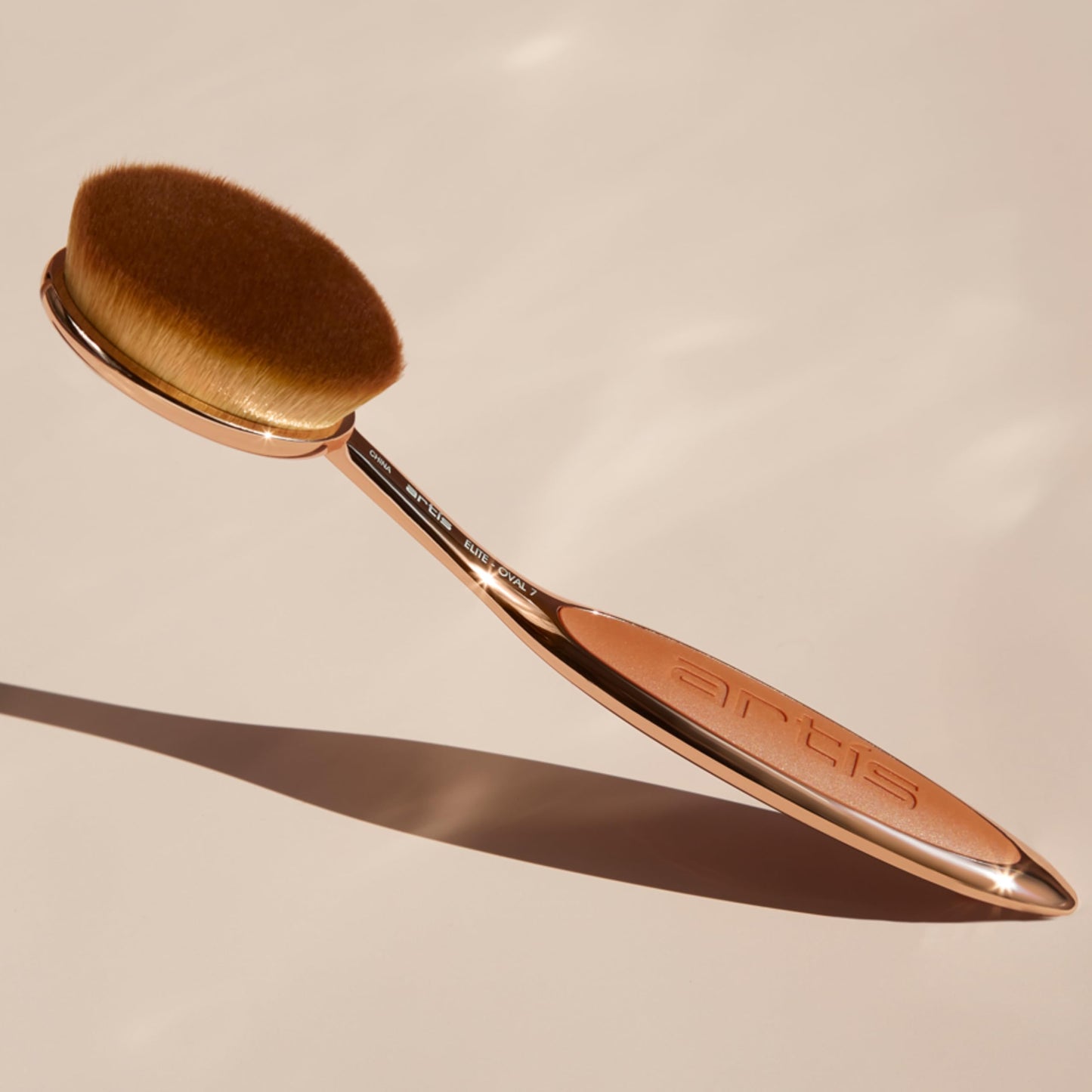 Artis Elite Oval 7 Brush - Oval Makeup Brush - Foundation Brush - Foundation, Makeup, Skincare - Use With Liquids, Powders, Creams - Airbrush Finish - Foundation Applicator - Blender Brush - Rose Gold