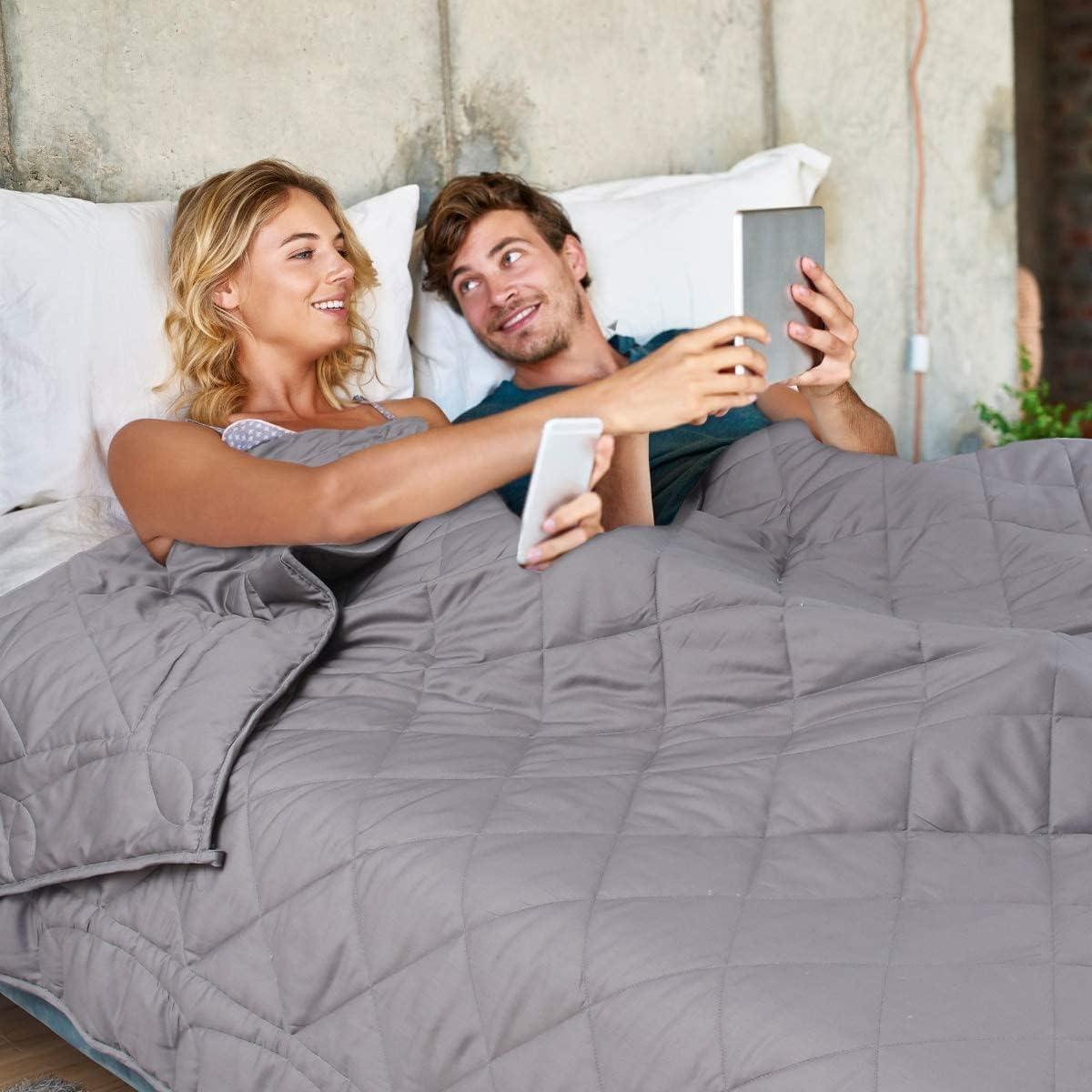 JOLLYVOGUE Weighted Blanket 20lbs, 60''x80'' Weighted Blanket Queen with Premium Glass Beads-Dark Grey