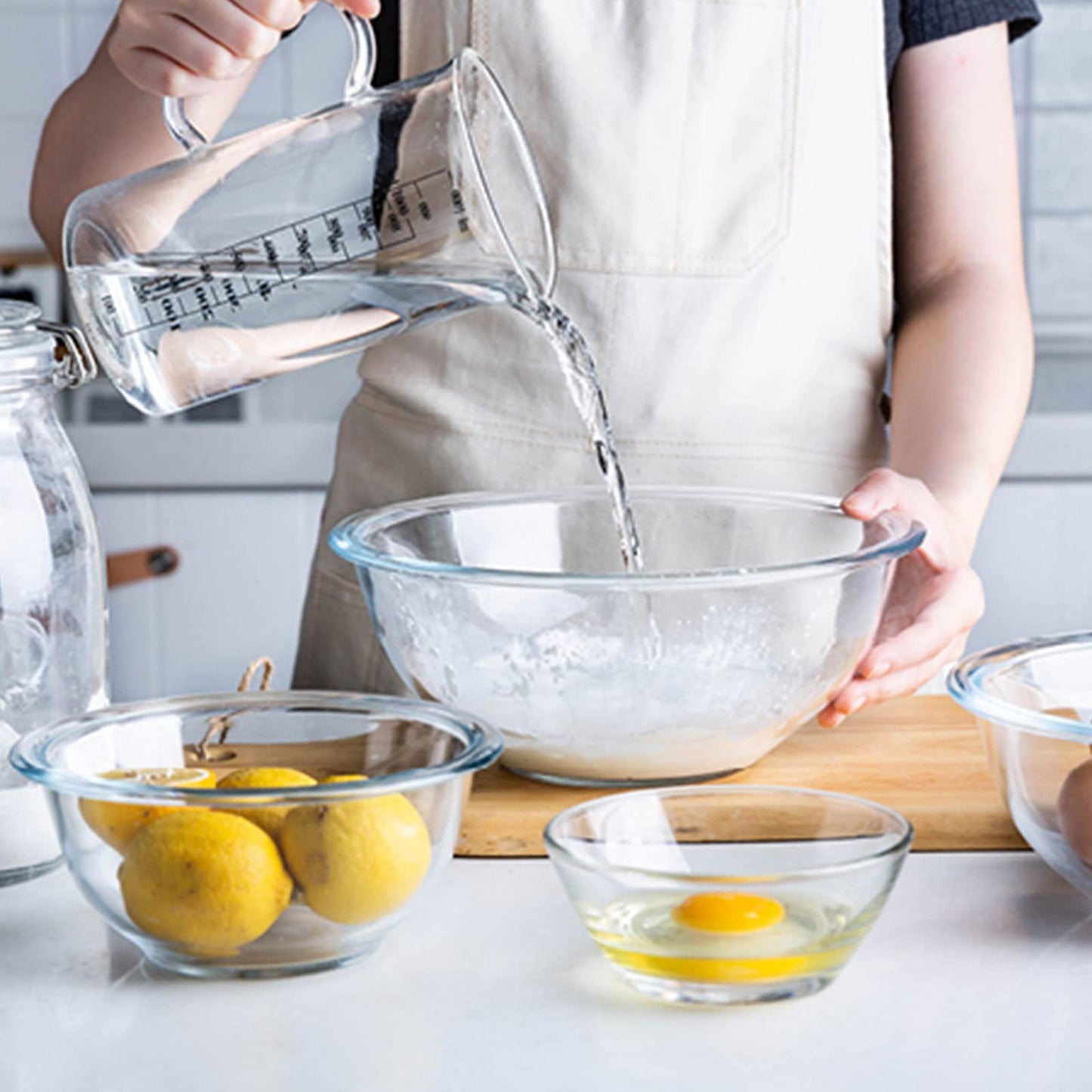 Glass Mixing Bowl Set with Lids, 4 Pieces Glass Salad Bowl Set with Lids (0.6QT, 1.1QT, 2.2QT,4QT) High Brosilicate Microwave Bowls for Kitchen Baking, Prepping Serving and Storage, Great Gift