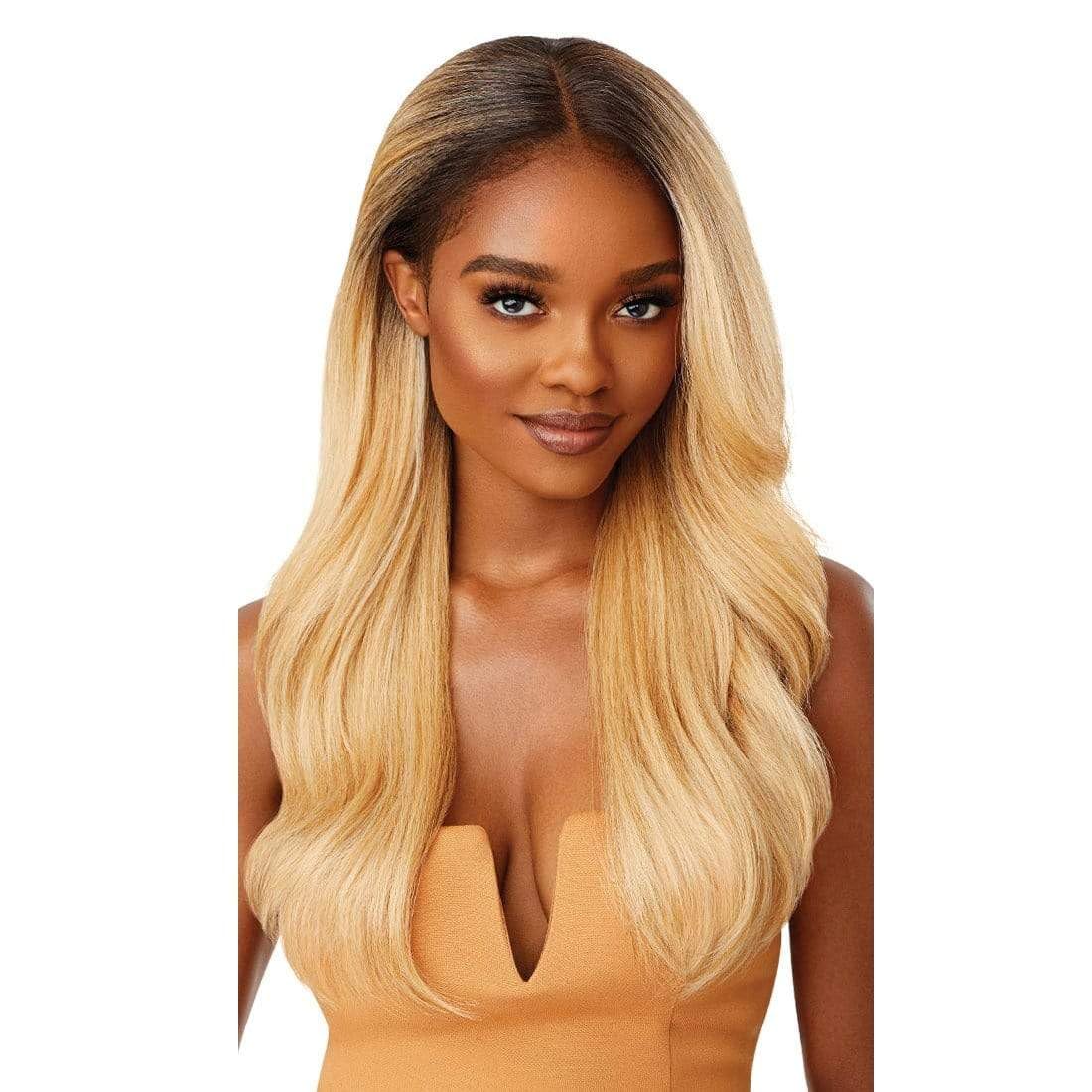 Outre Melted Hairline Lace Front Wig KAMIYAH (DRFF4/HAZHN)