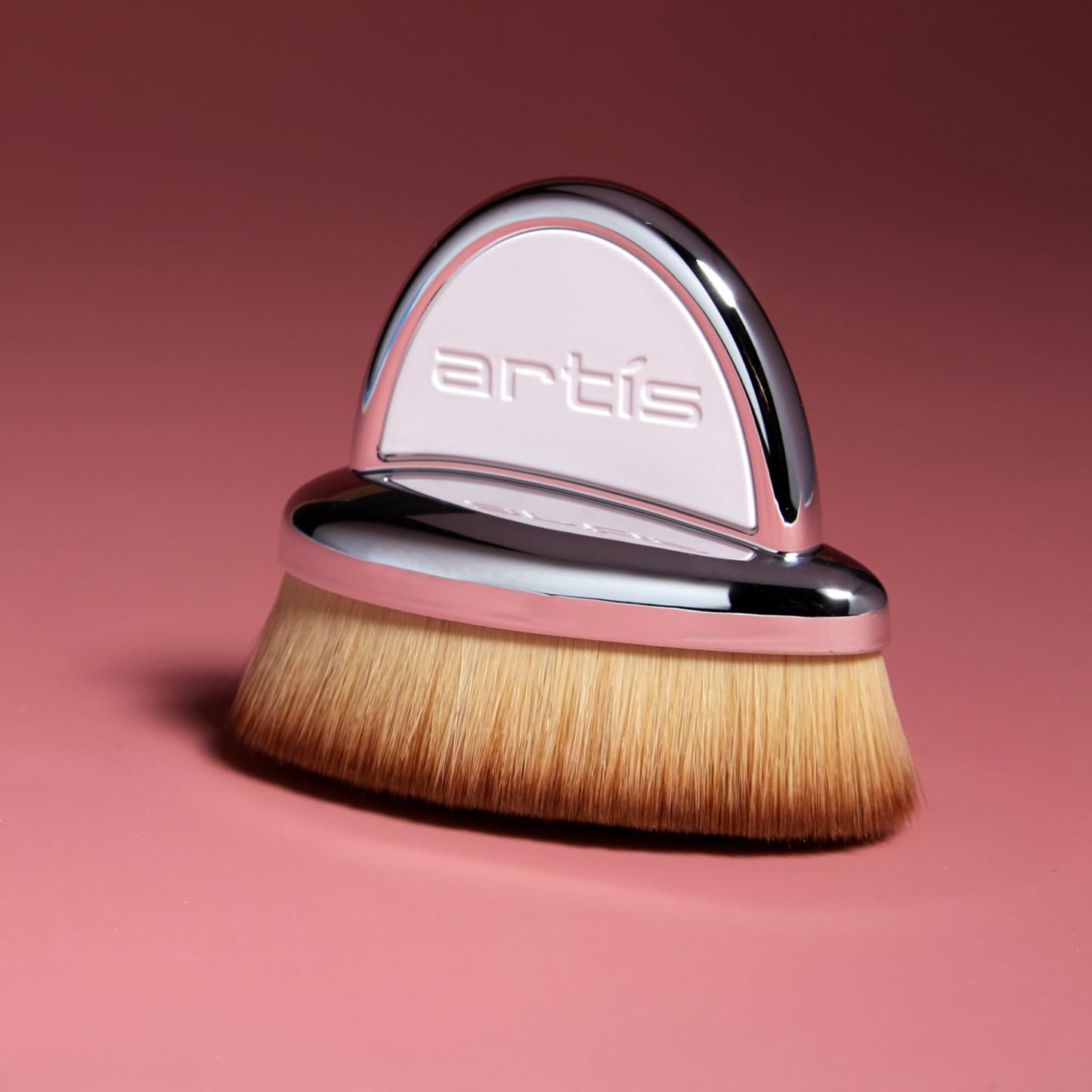 Artis Fini Brush - Makeup Brush for Face and Body, Foundation Brush for Liquid Makeup, Kabuki Brush, Body Makeup Brush, Makeup Brushes for Liquid Foundation