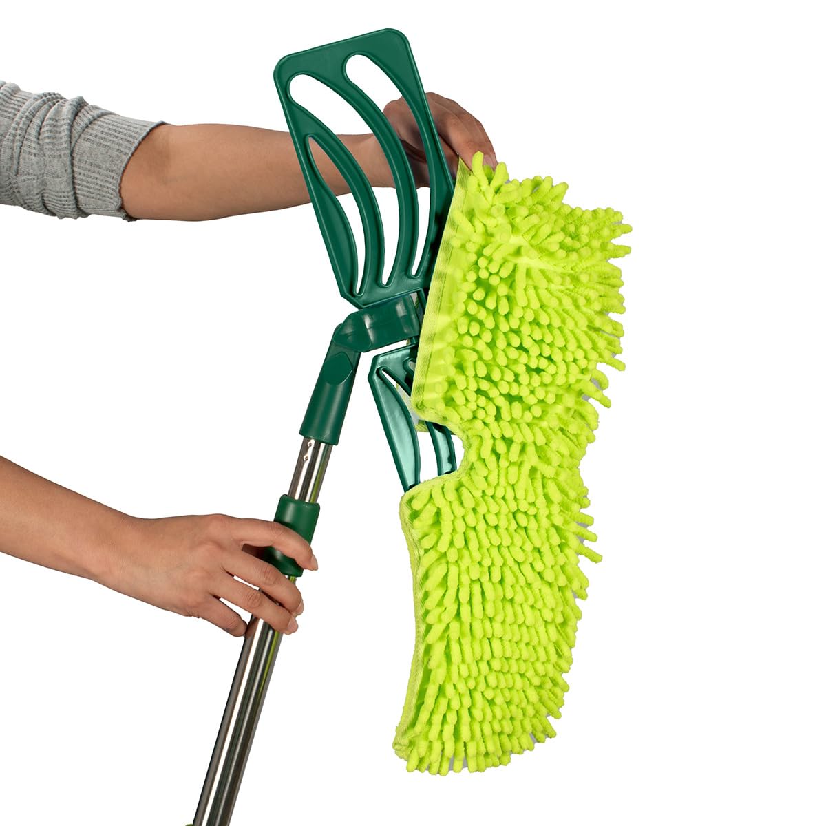 Pine-Sol Telescopic Microfiber Dry/Wet Mop – Dust Mopping for Cleaning Hardwood Floors, Tile, Laminate | Swivel Sweeper with Washable Pad and Extendable Metal Handle