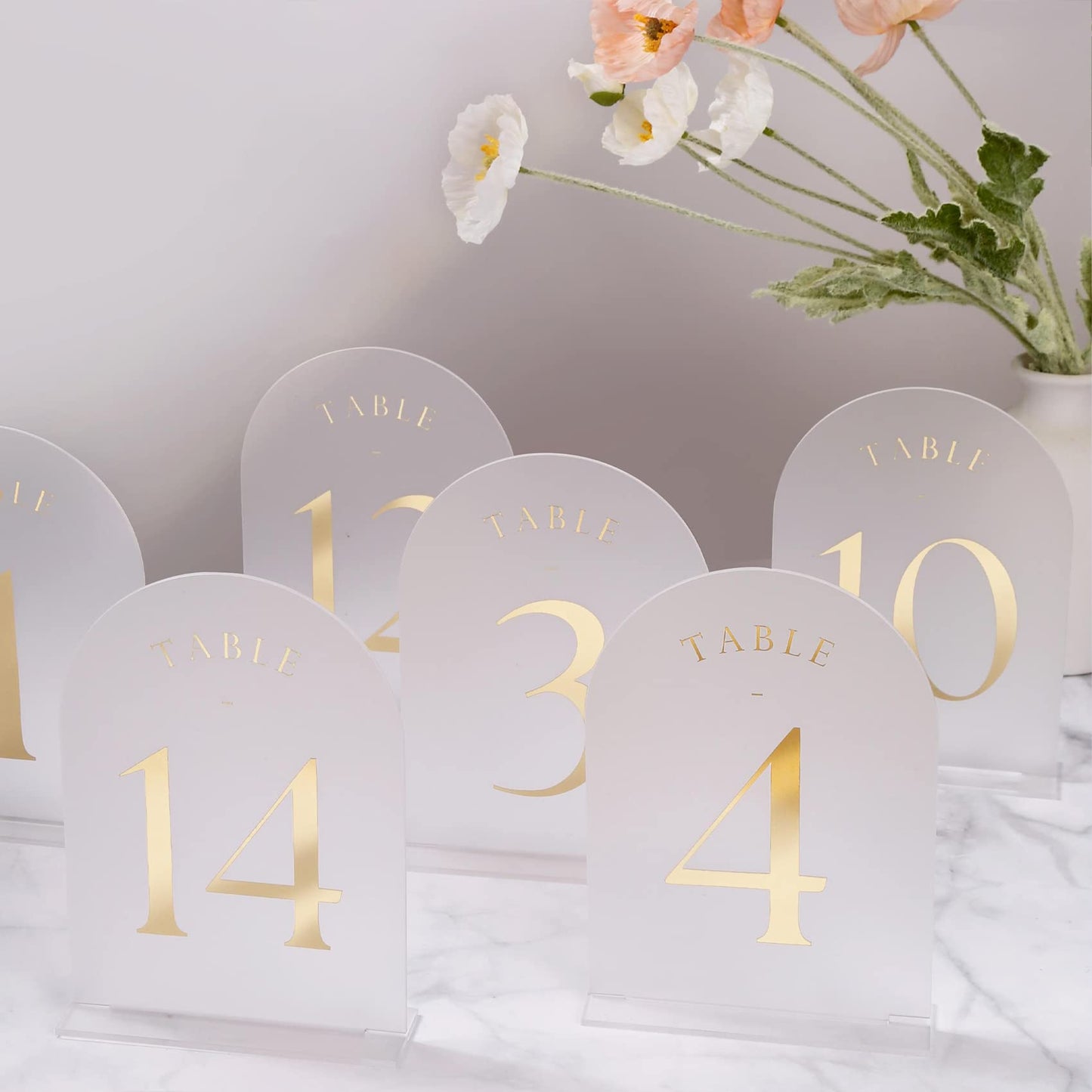 UNIQOOO Frosted Arch Wedding Table Numbers with Stands 1-30, Gold Foil Printed 5x7 Acrylic Display Signs and Holders, Pack of 30, Perfect for Centerpiece, Reception, Decoration, Party, Anniversary,