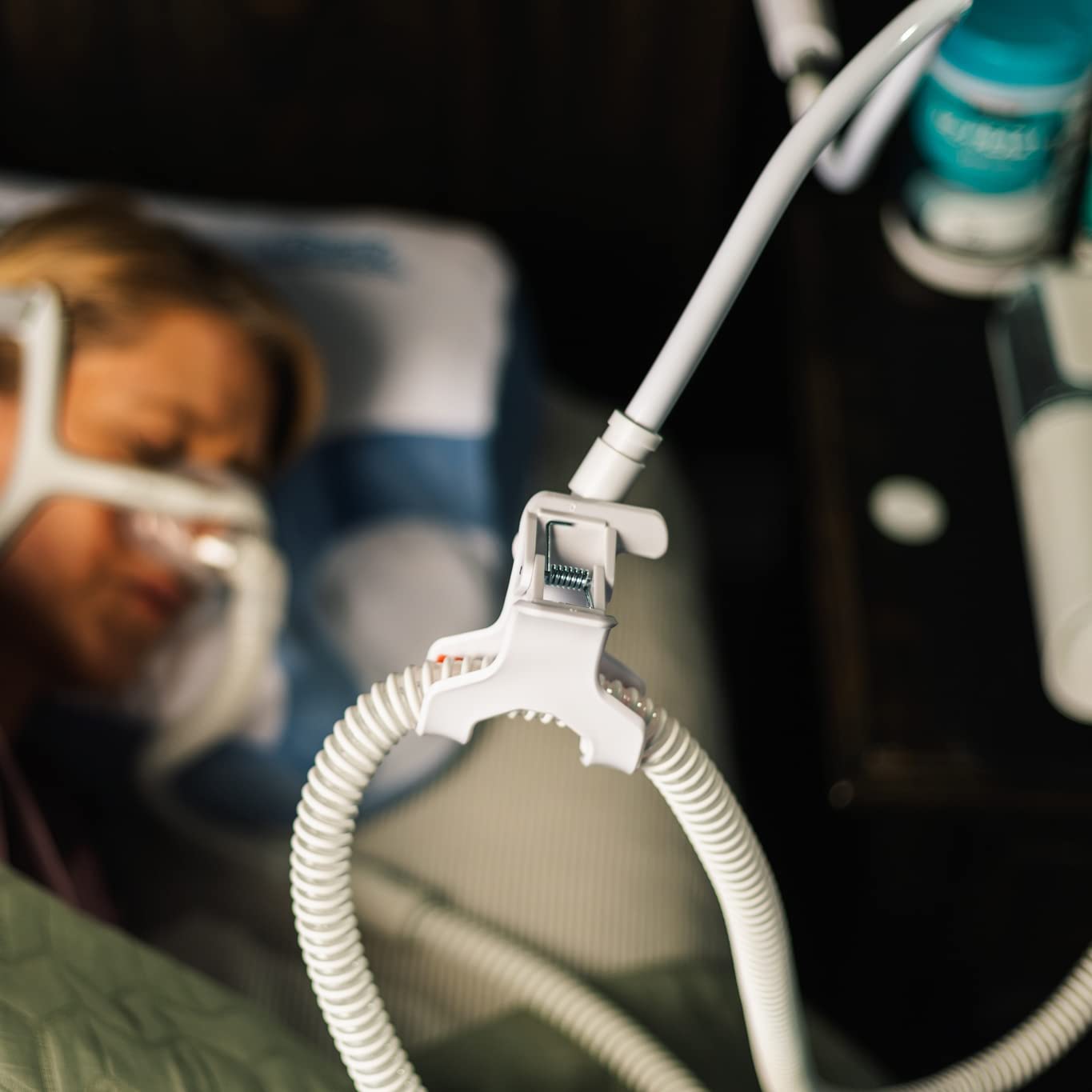 CPAPology Raptor CPAP Tubing Support Claw | Two Attachment Options | Adjustable Non-Slip Foot Clamp or Mattress Plate for Under Mattress | CPAP Equipment for CPAP Hose