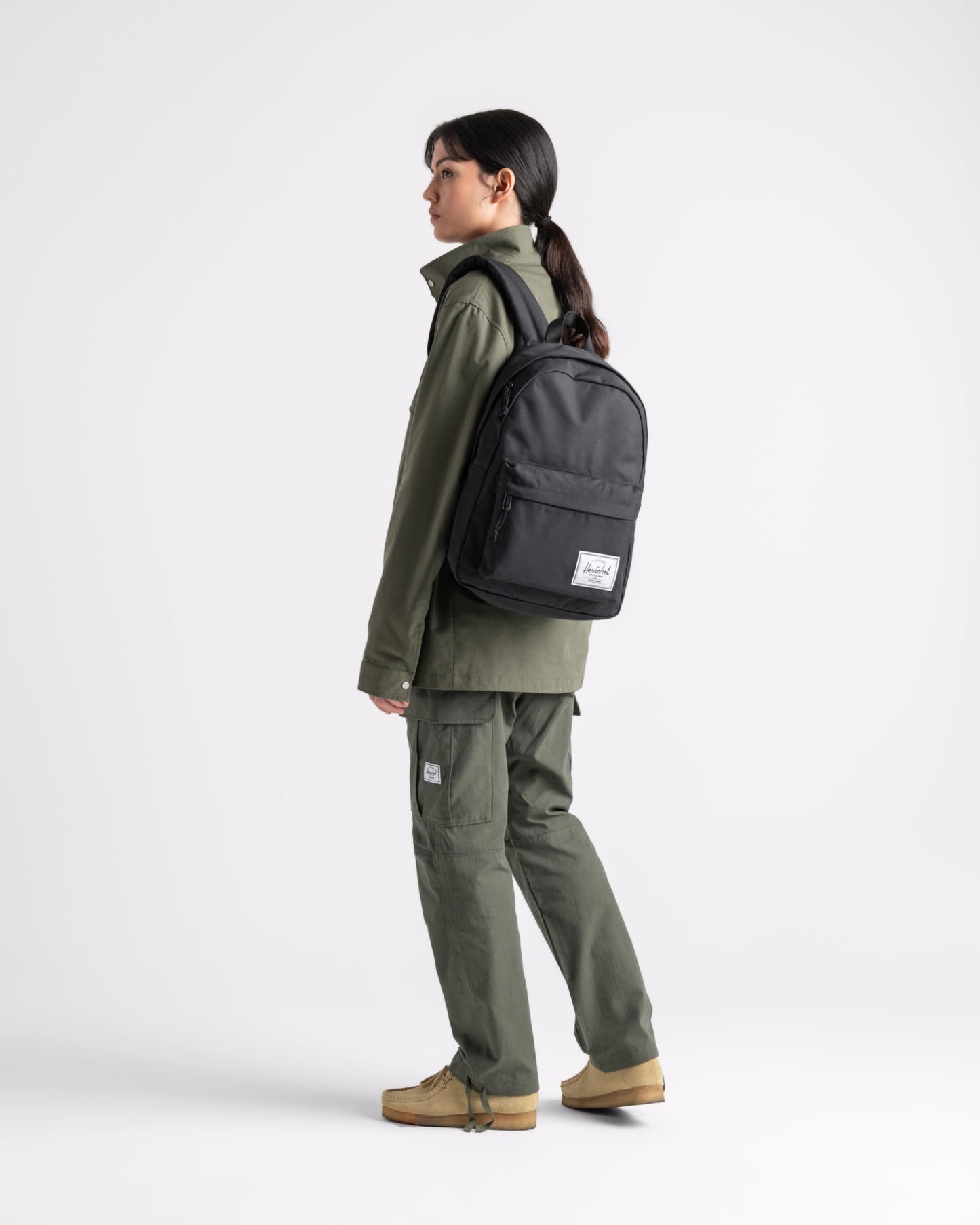 Herschel Supply Co. Classic Backpack, Ivy Green, Standard - 26L