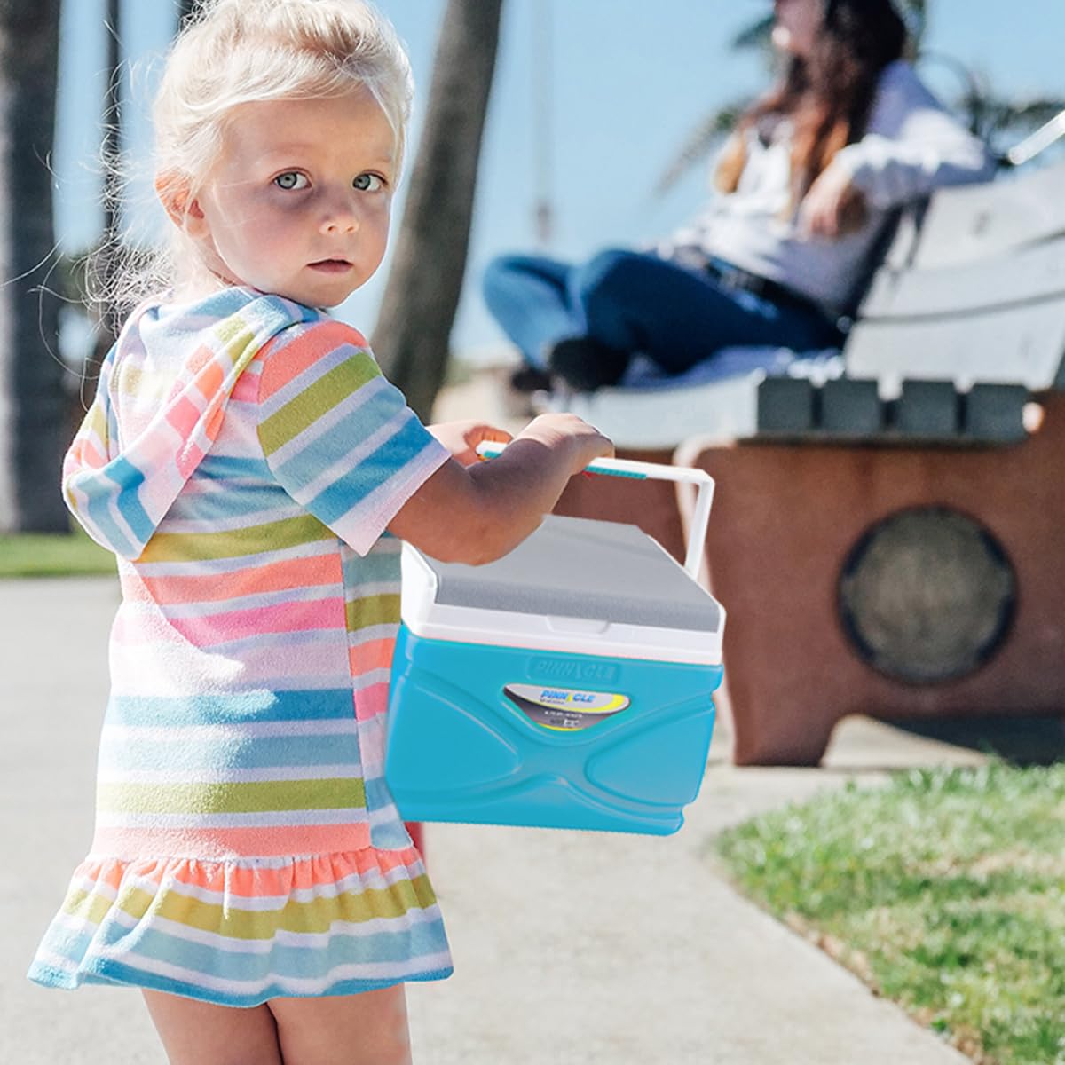 Picnic Cooler – 4.5 Liter Hard Cooler – Coolbox Keeps Contents Cool for 48 Hours – BPA Free Outdoor Cooler – Portable Cooler for Picnics, Grill, Camping (Sky Blue)
