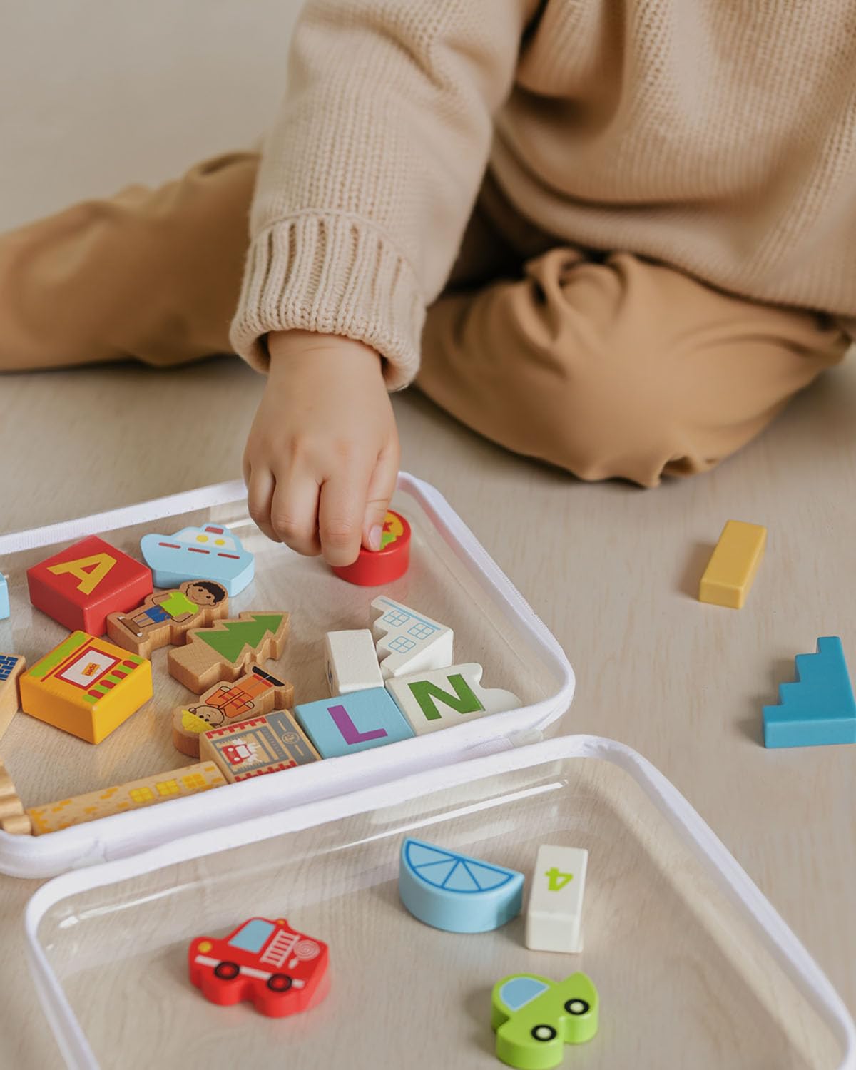 3PCS Clear Hard Shell Zipper Case,Portable Cosmetic Bag with Zipper, Diaper Bag Organizing Pouches, Kid's Toy Storage Organizer Bins,Hard Plastic Case, Halloween Thanksgiving Storage Bins