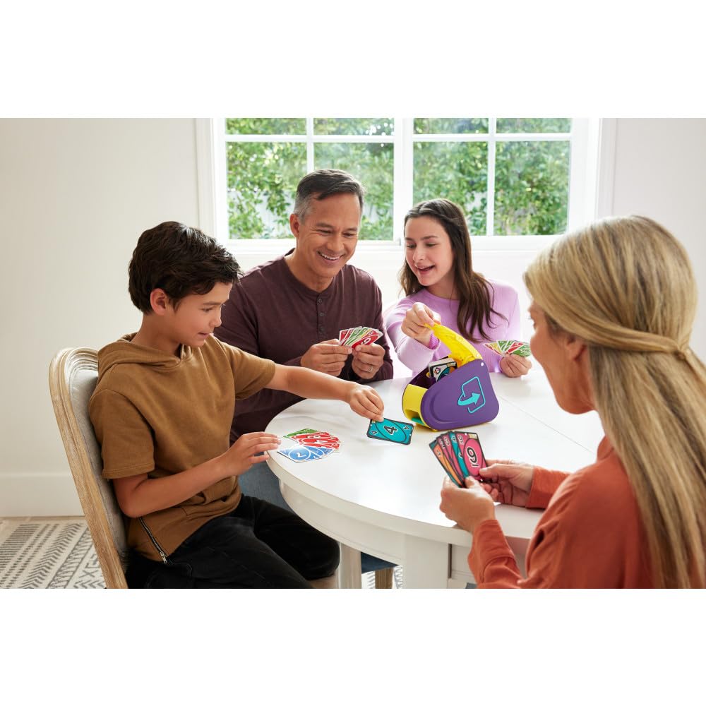Mattel Games UNO Flip Attack Card Game with Launcher Unit & Double-Sided Deck for Kids, Families & Parties, 2-10 Players Ages 7+