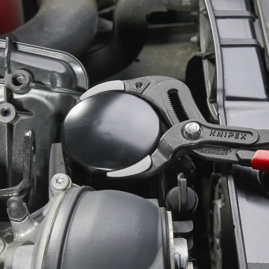 Pipe Gripping Pliers-Serrated Jaws