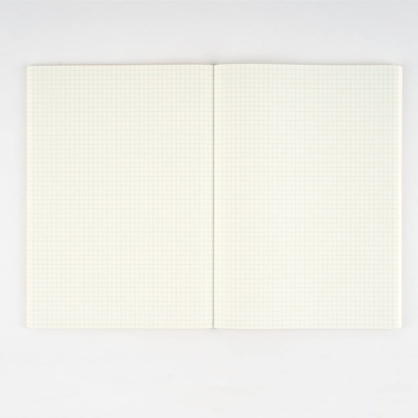 ほぼ日 Tomitaro Makino/Almost Daily Square Notebook (A5) Yamazakura 3.7 mm Square 288 Pages, 4 Color Grid, Notebook Accessory
