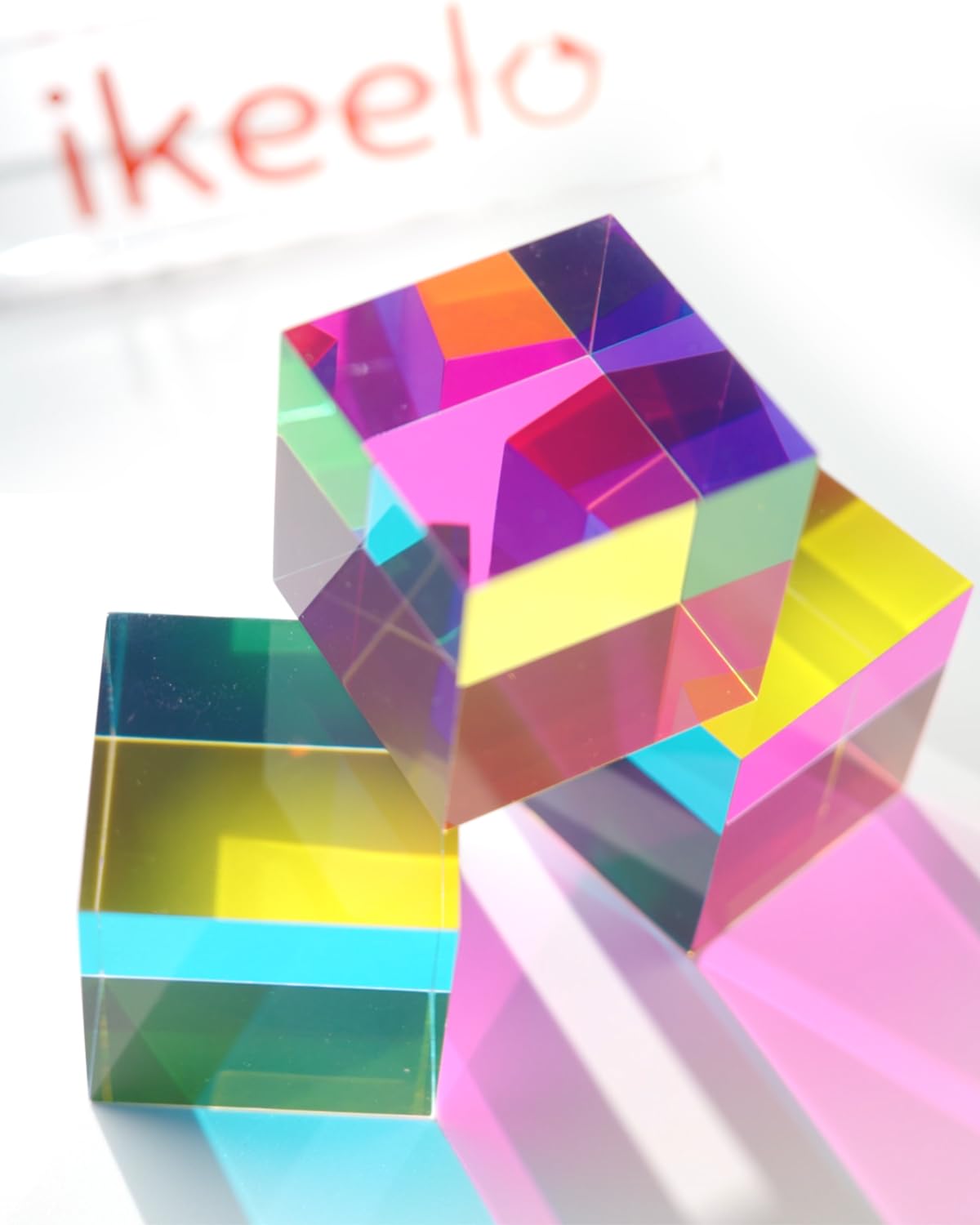 iKeelo Color Mixing Cube (60mm) with Stand - Cyan, Magenta, Yellow - Magic Optical Cube Novelty Physic Toy for Birthday and Christmas